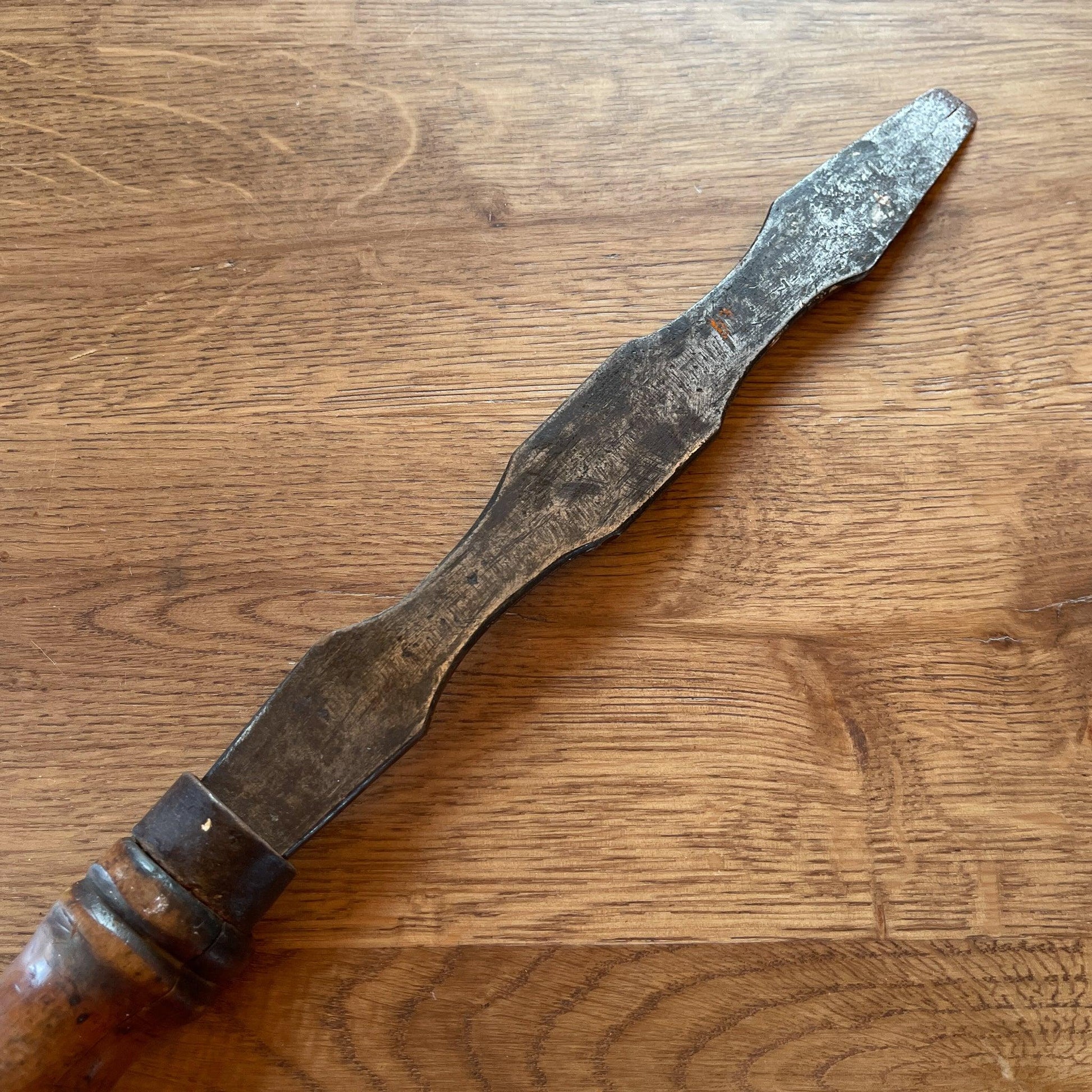 Antieke schroevendraaier - Bamestra Curiosa