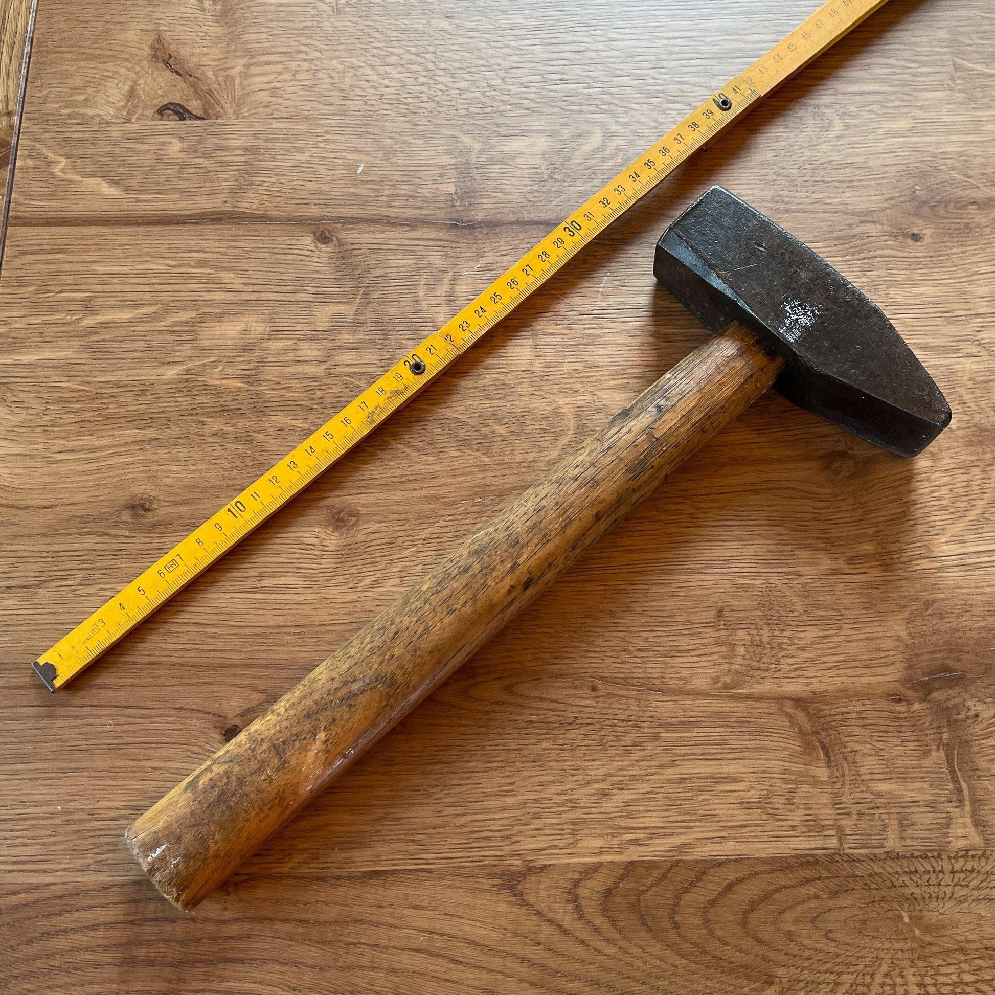 Antieke zware hamer - Bamestra Curiosa