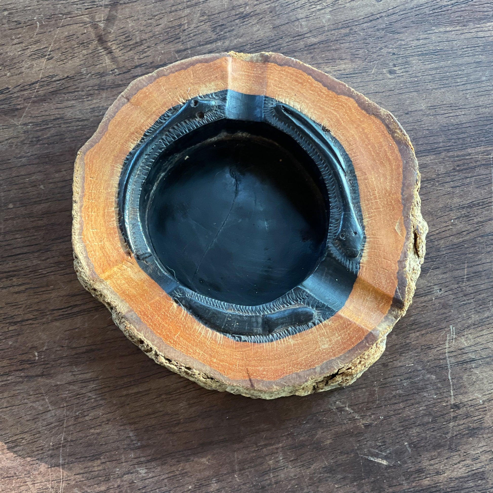 Asbak gemaakt van zeldzaam Ebbenhout - Bamestra Curiosa