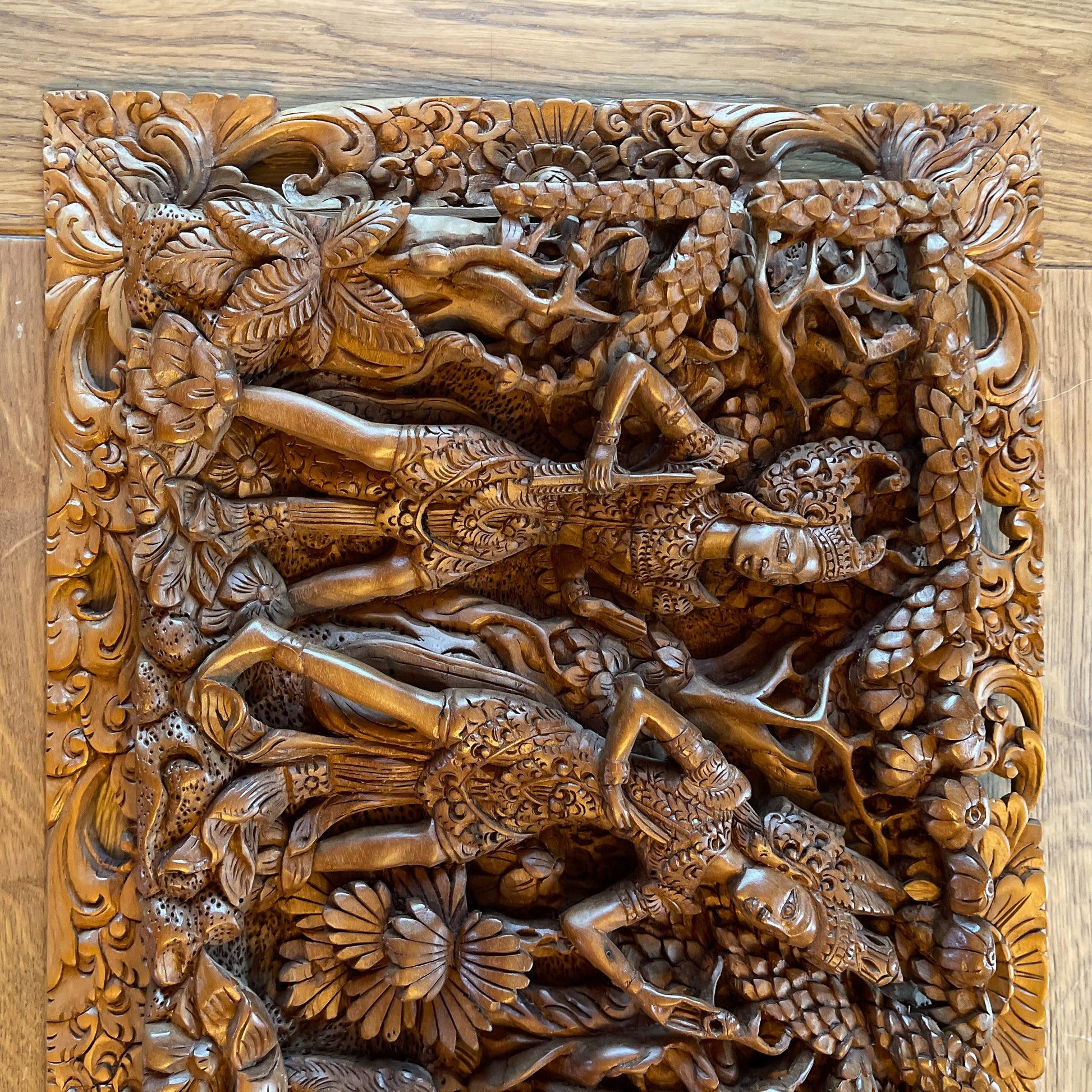 Balinees houtsnijwerk - Bamestra Curiosa