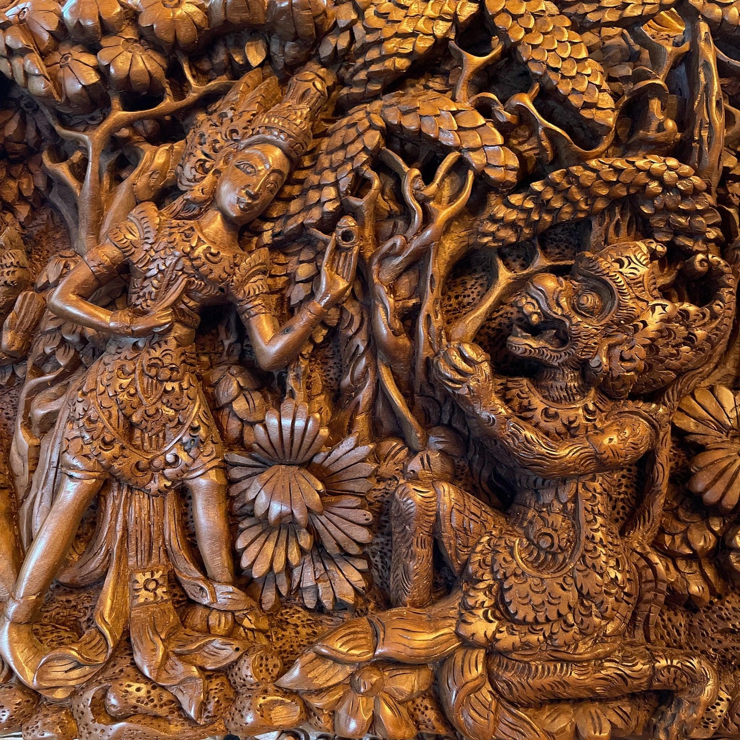 Balinees houtsnijwerk - Bamestra Curiosa