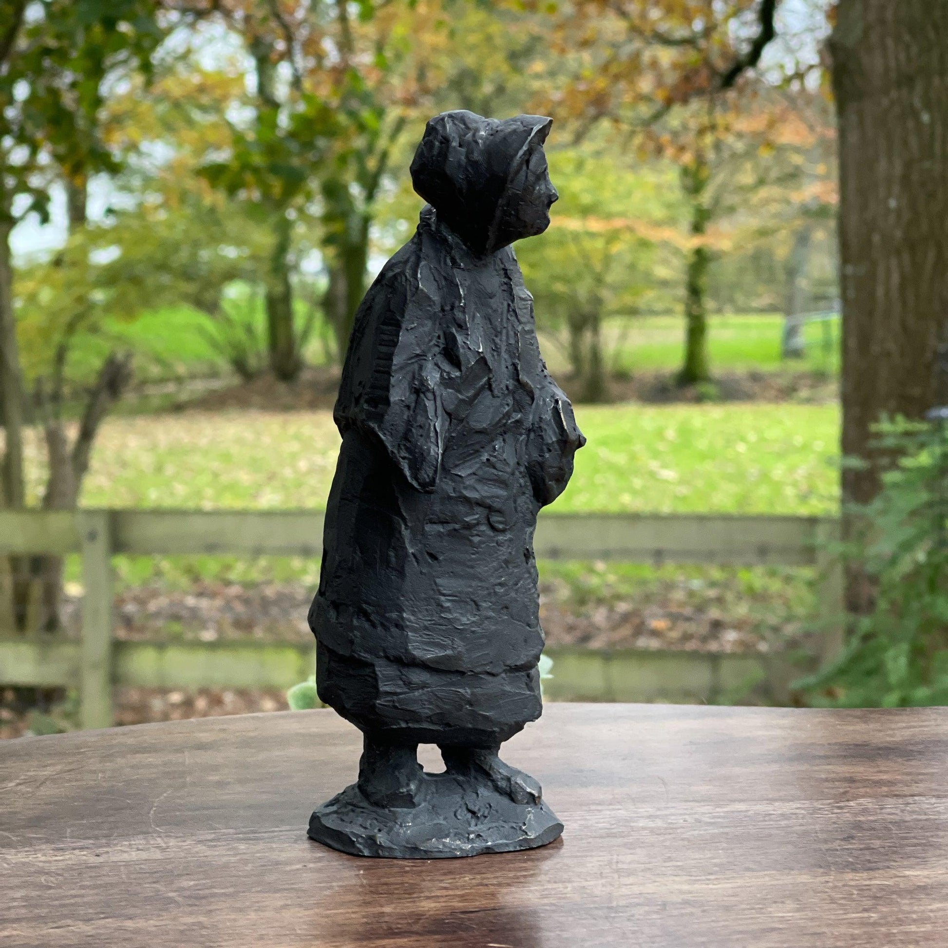 Beeldje van Mie Peels - Bamestra Curiosa