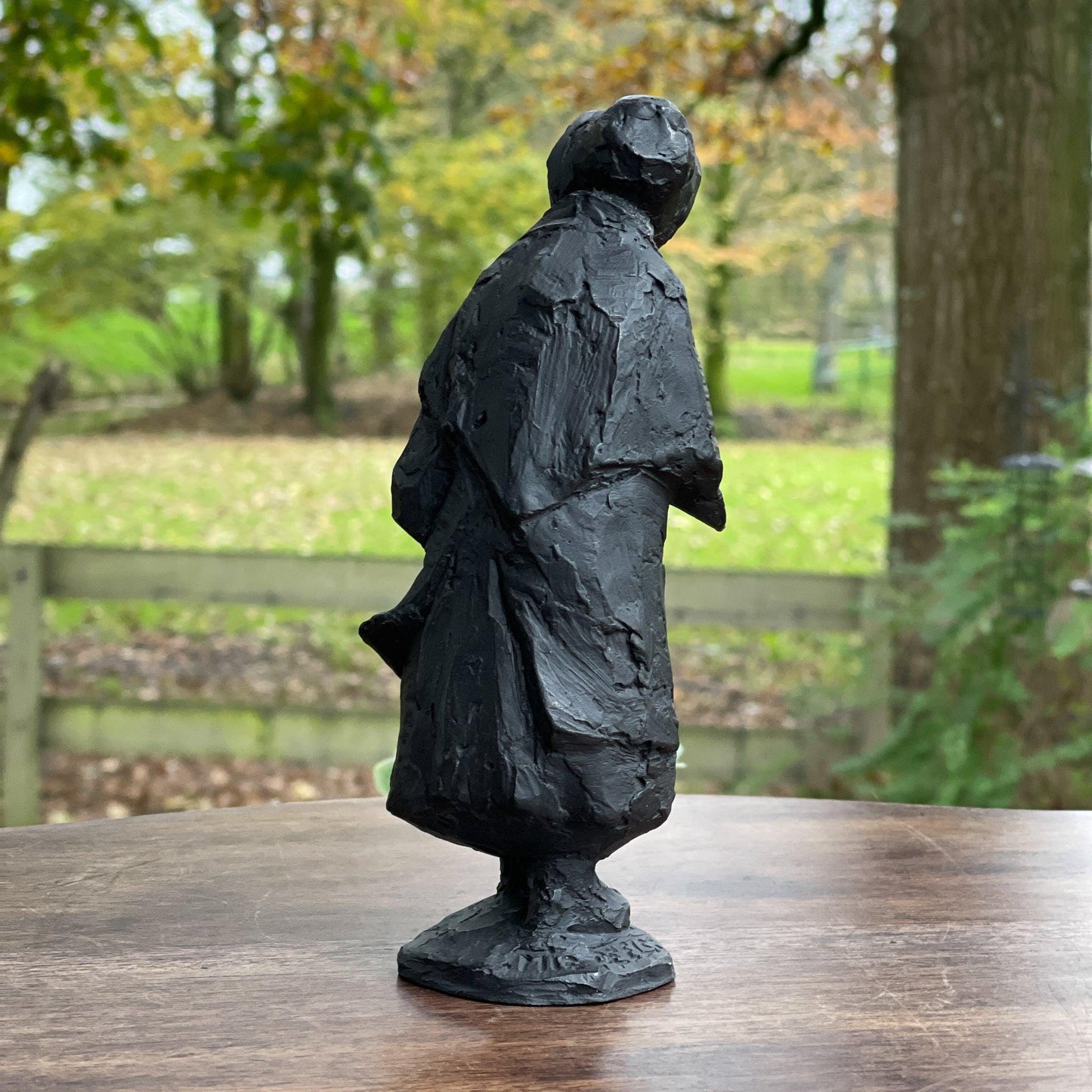 Beeldje van Mie Peels - Bamestra Curiosa