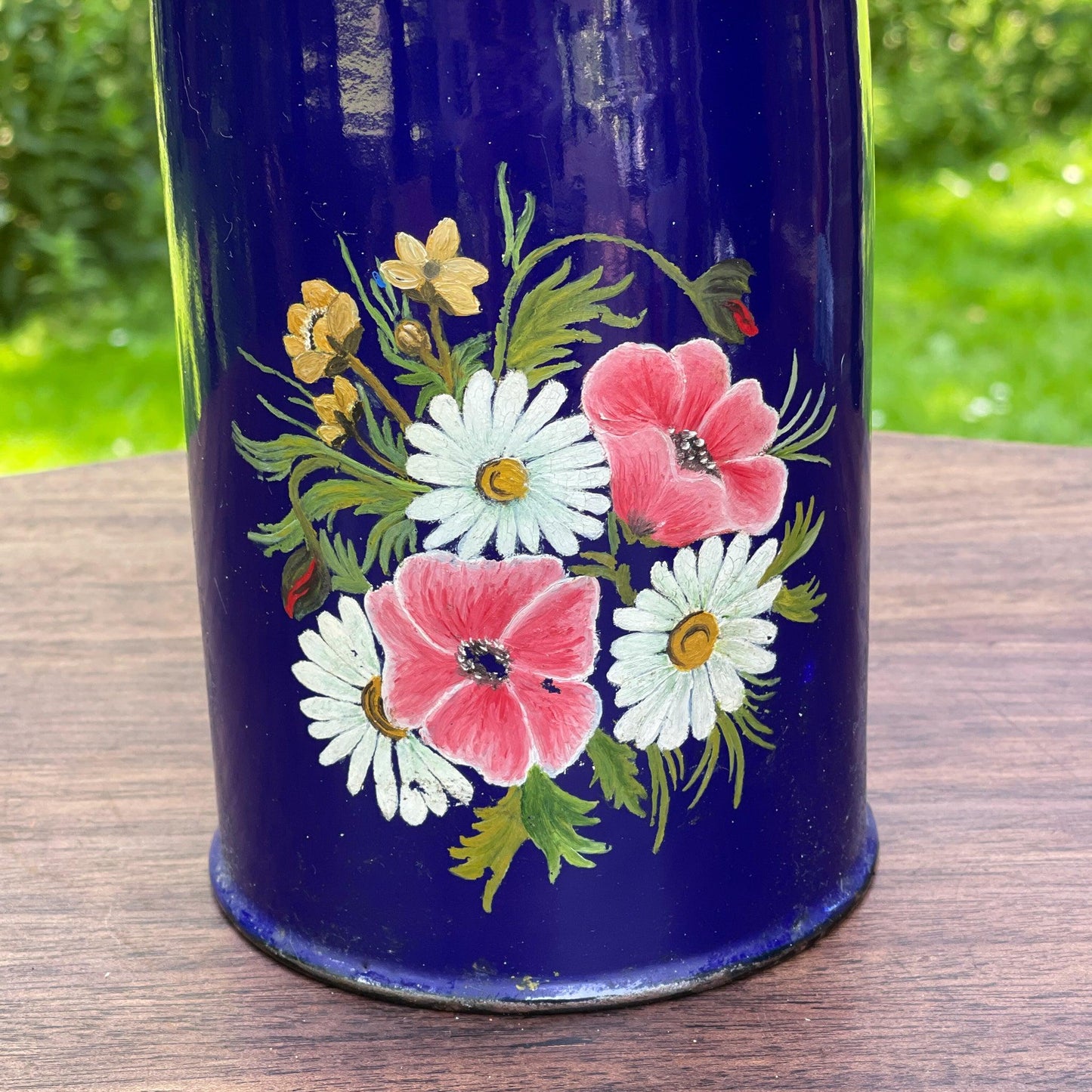 Beschilderde emaille melkbus - Bamestra Curiosa