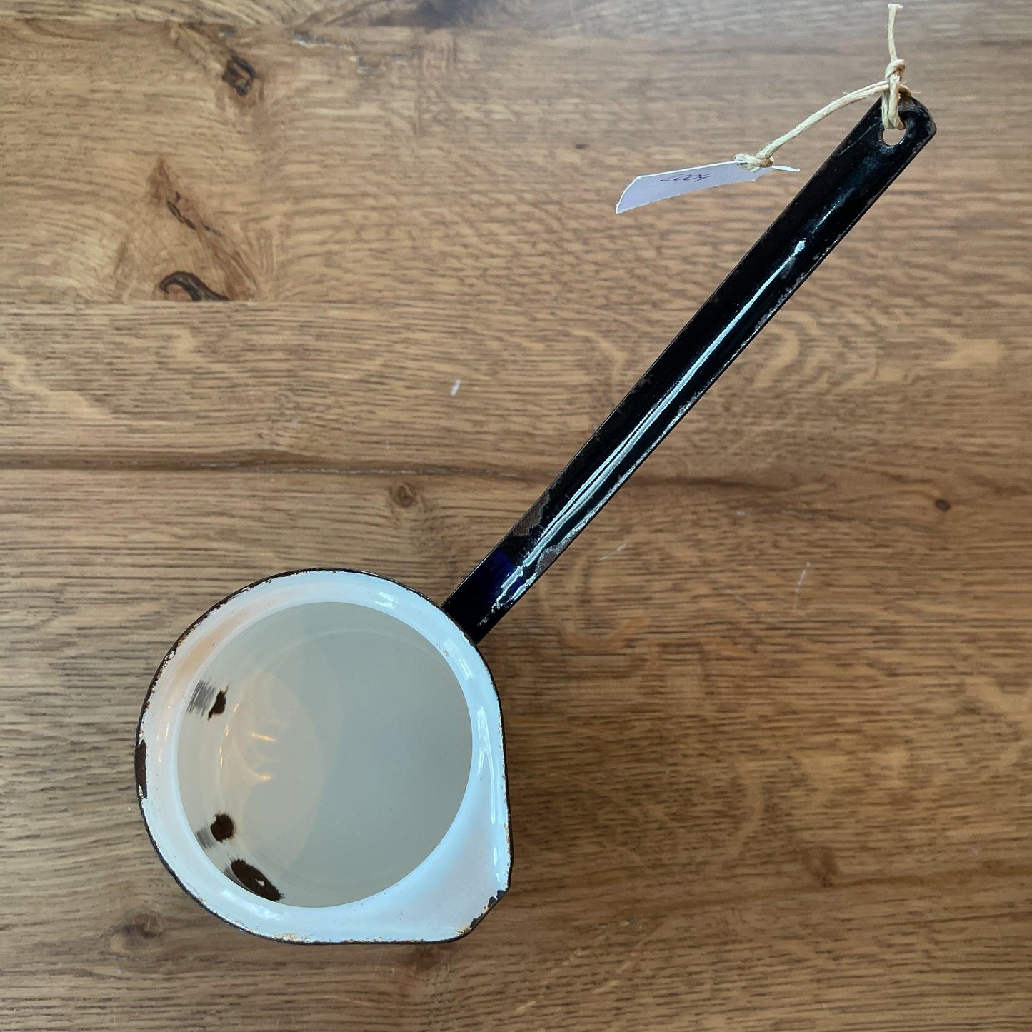 Blauw emaille schenkkannetje - Bamestra Curiosa