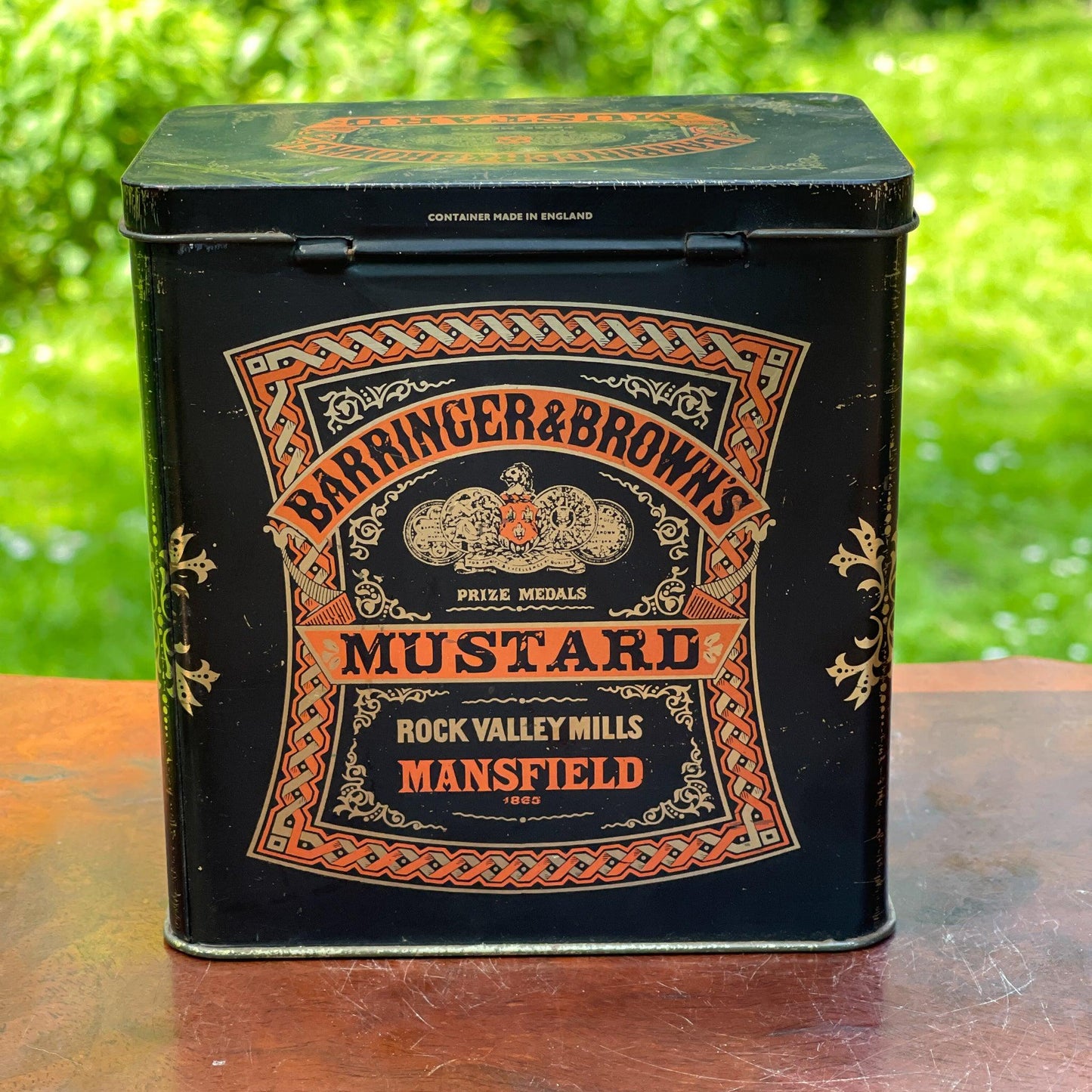 Blik van Barringer & Brown's Mustard - Bamestra Curiosa