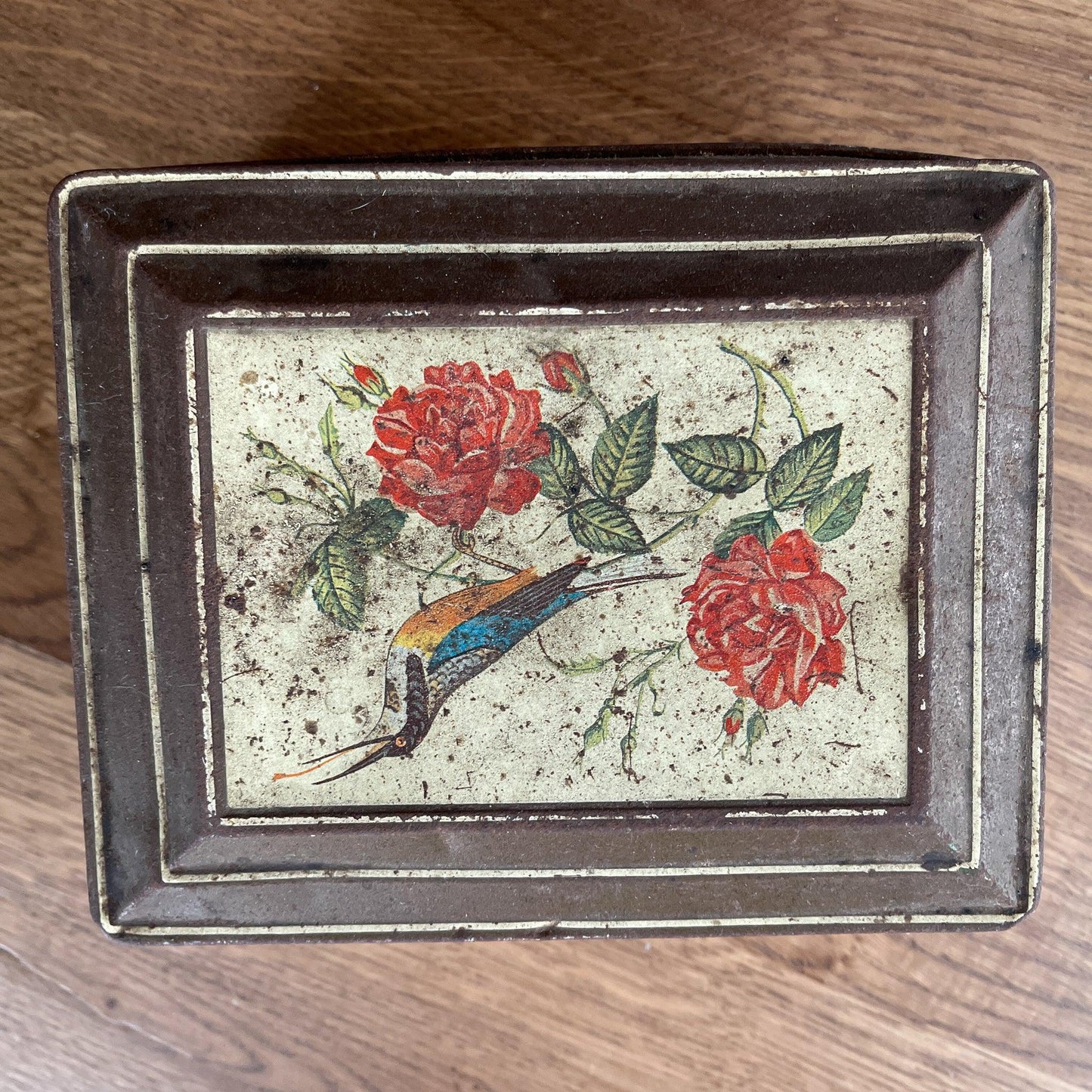 Blik van Niemeijer met bloemen en een Colibri - Bamestra Curiosa