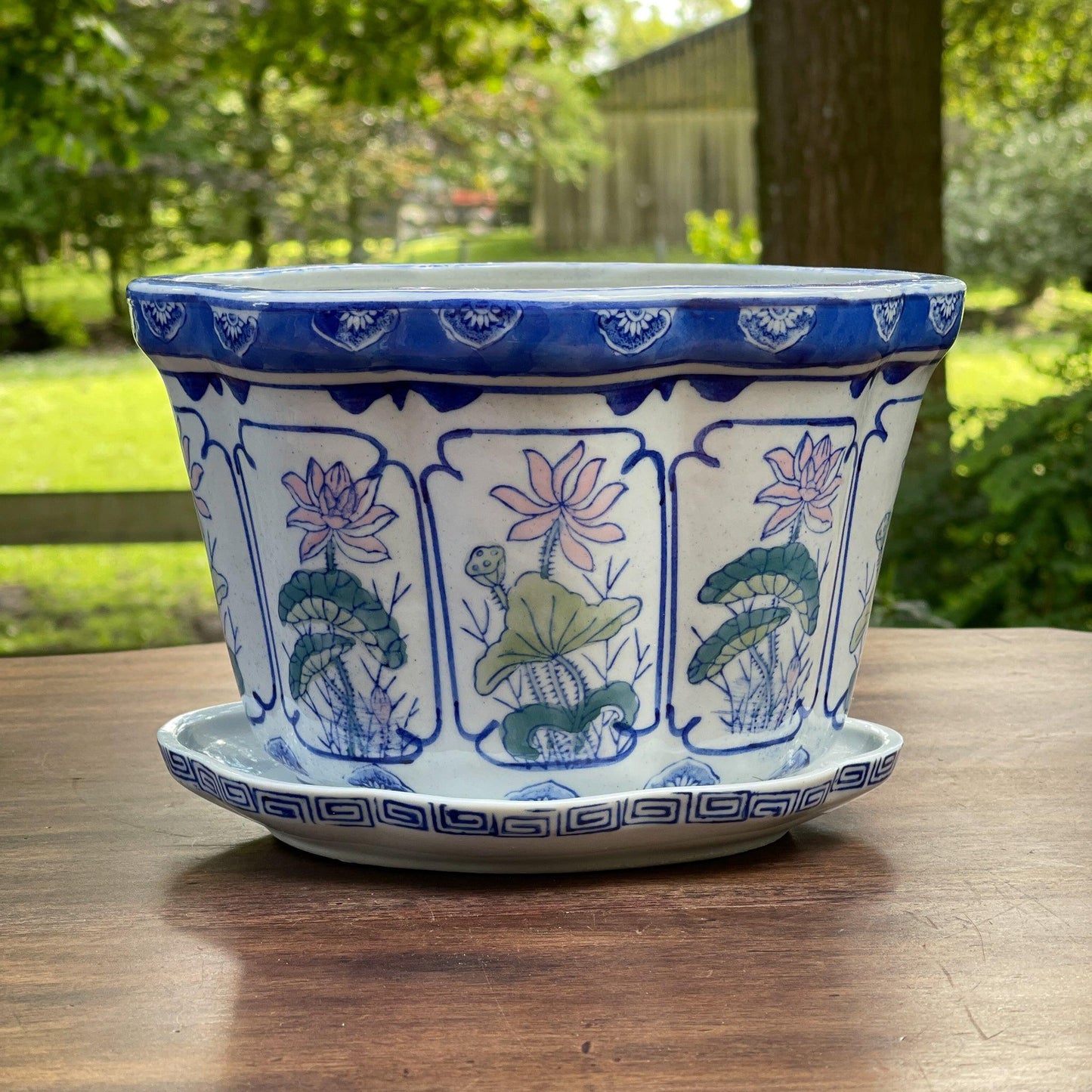 Bloempot op schaal - Bamestra Curiosa