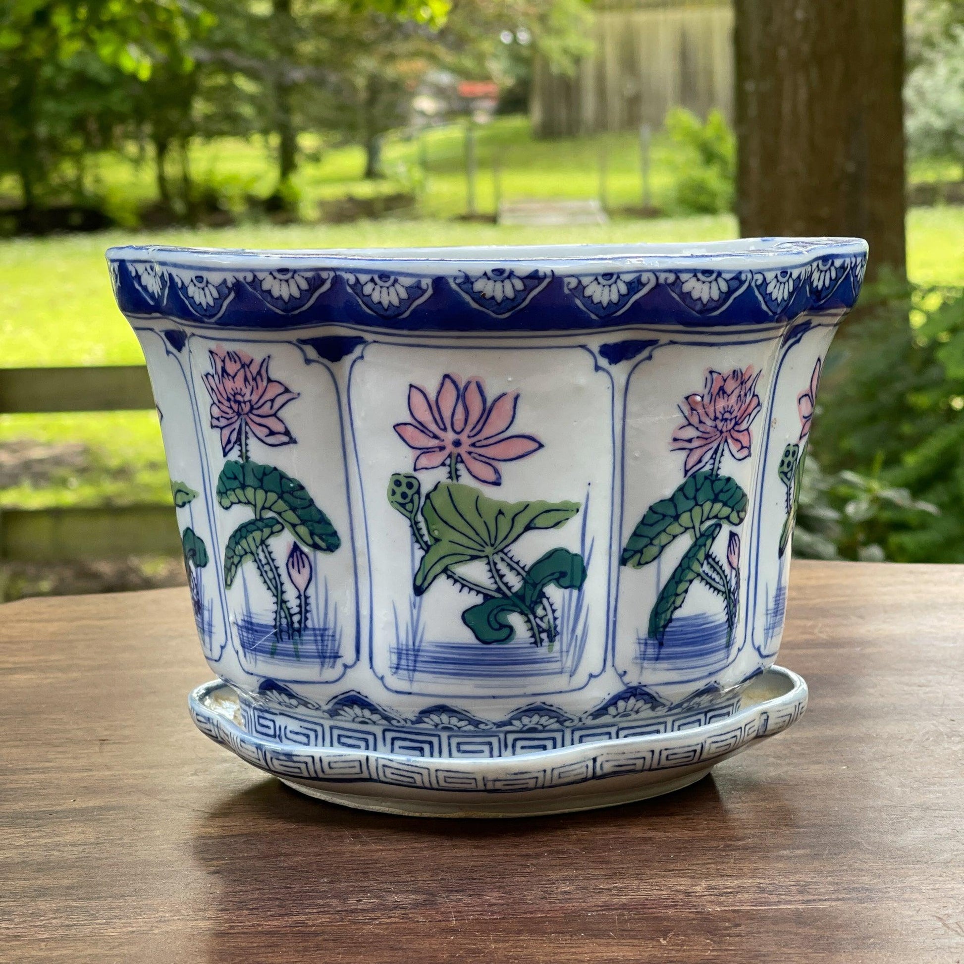 Bloempot op schaal - Bamestra Curiosa