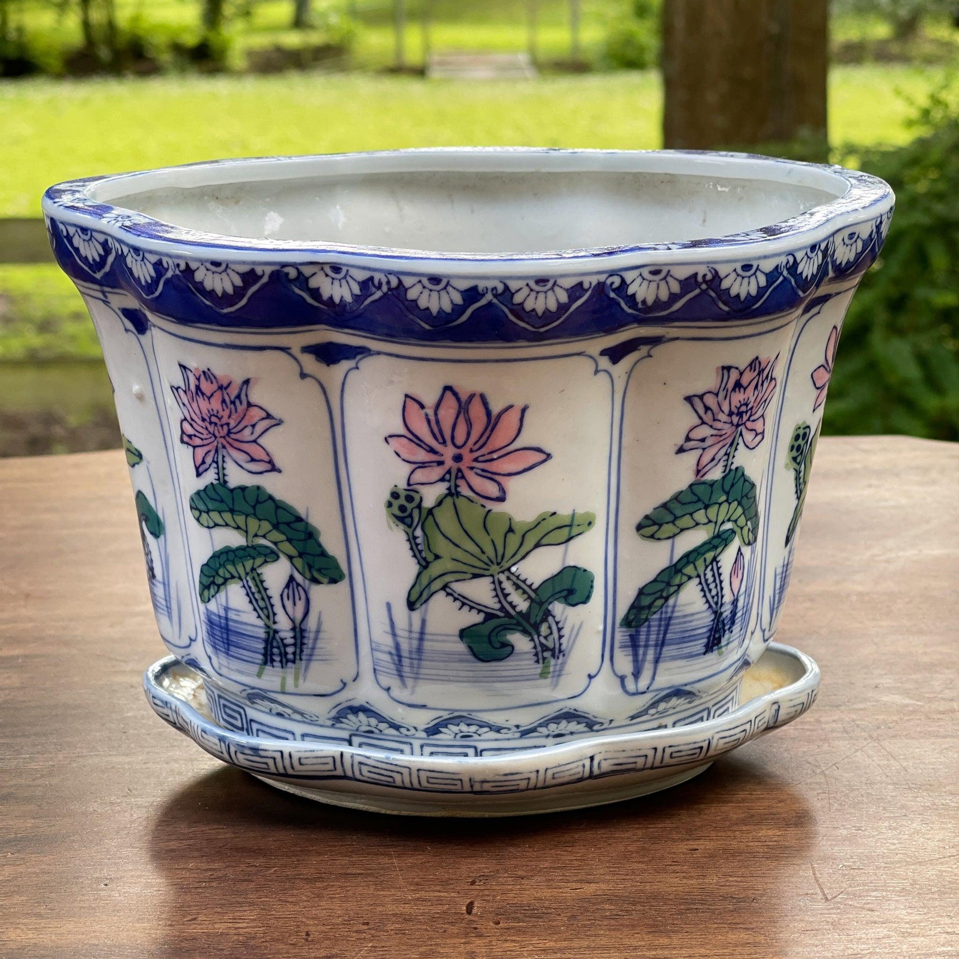 Bloempot op schaal - Bamestra Curiosa