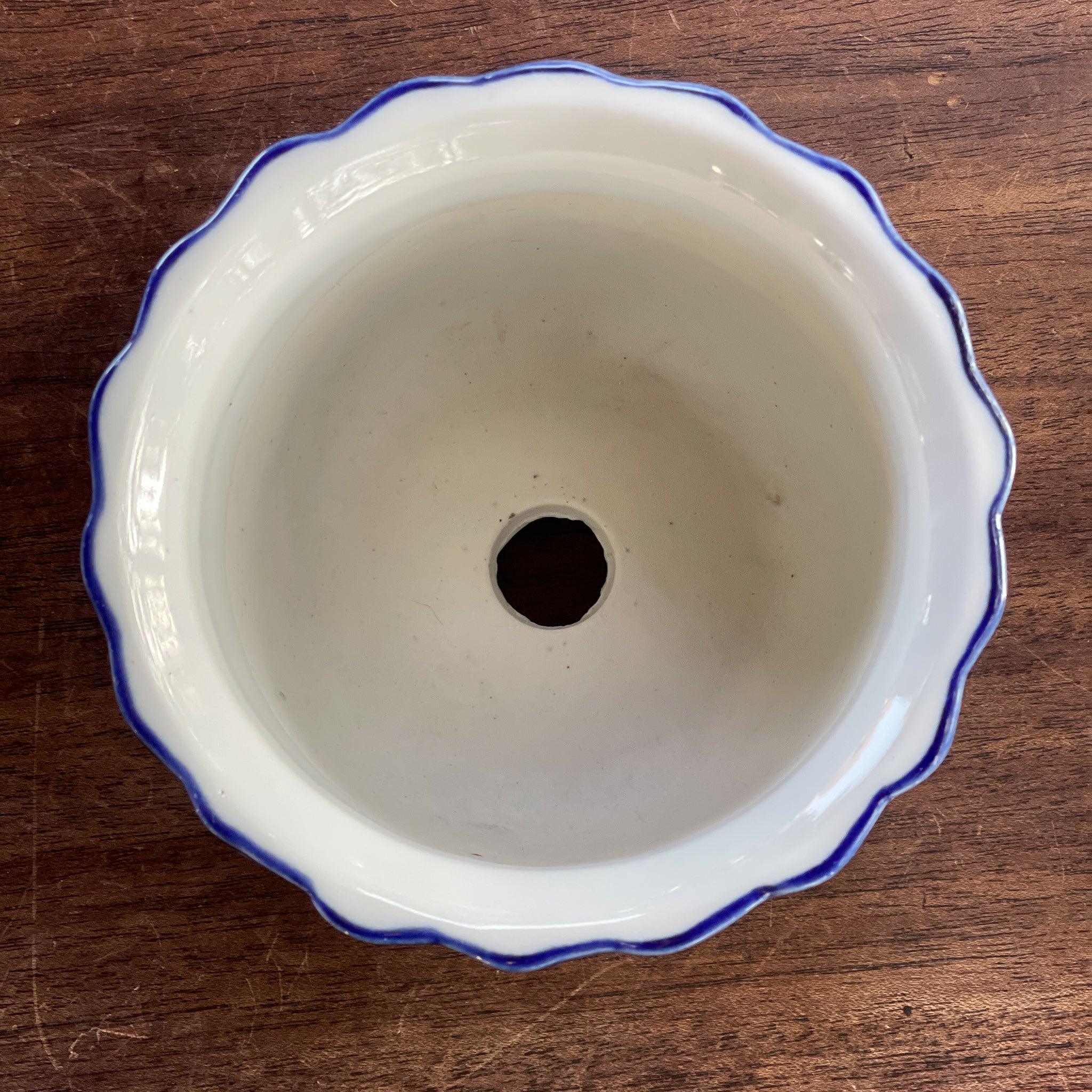 Bloempotje van Chinees porselein - Bamestra Curiosa