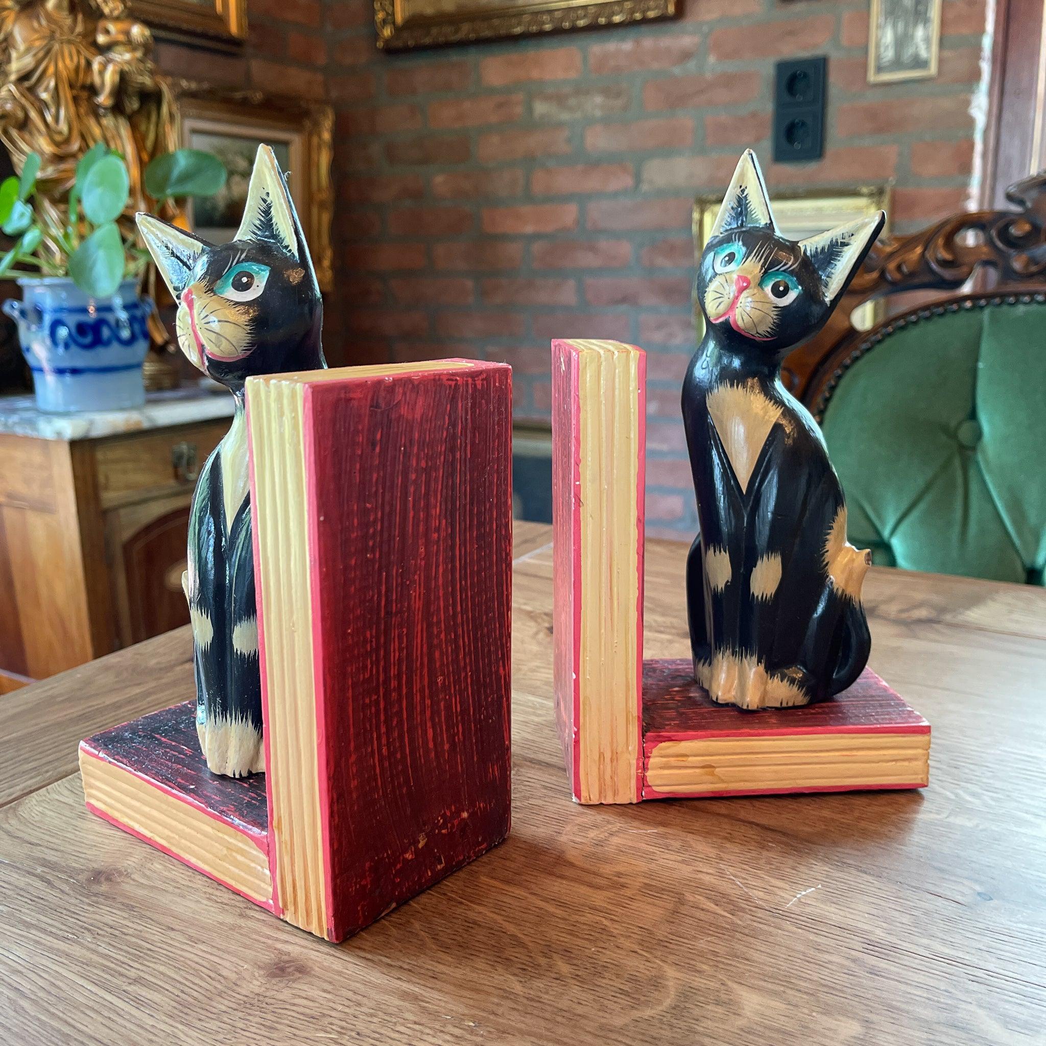Boekensteunen met poezen - The Collectionist