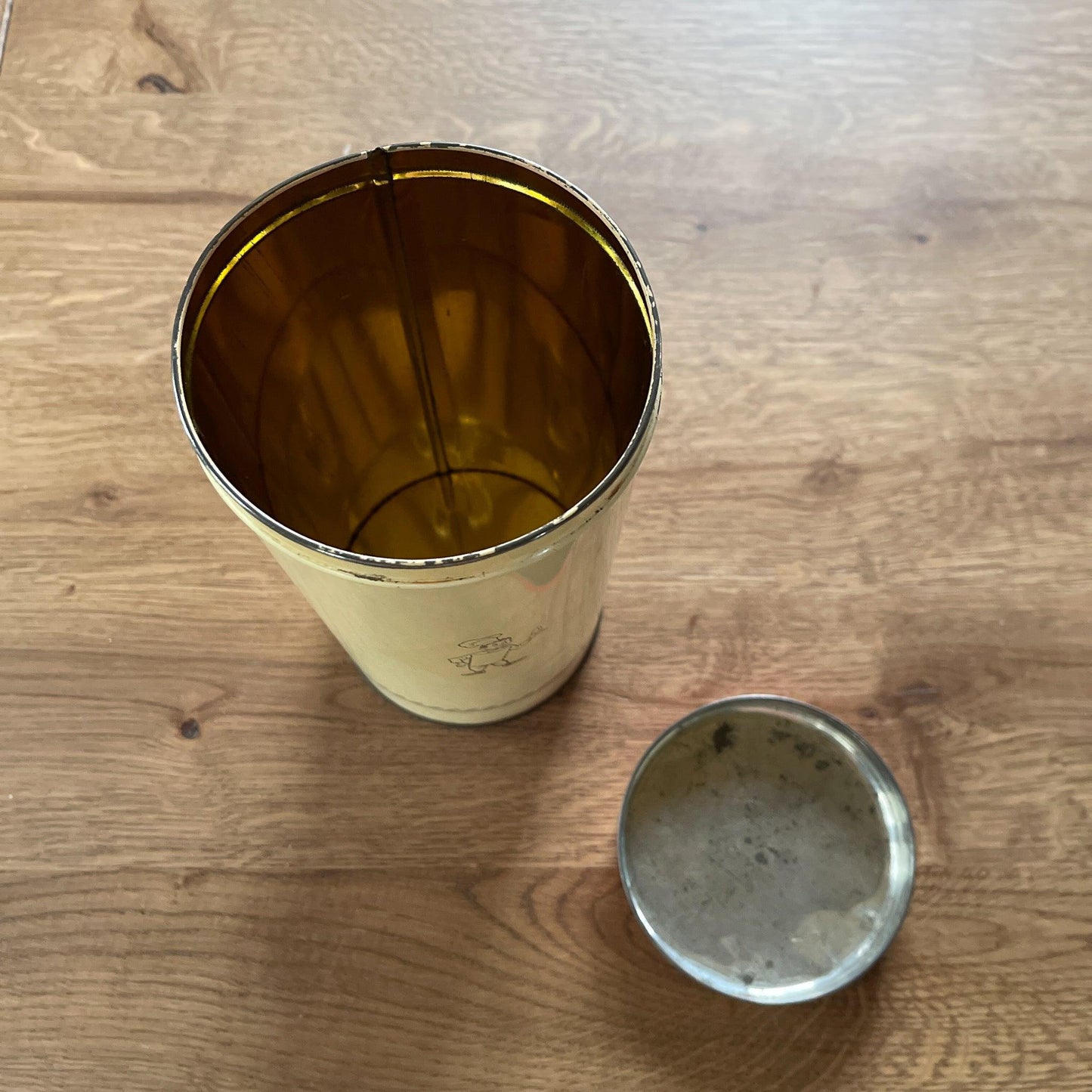 Bolletje beschuitbus - Bamestra Curiosa