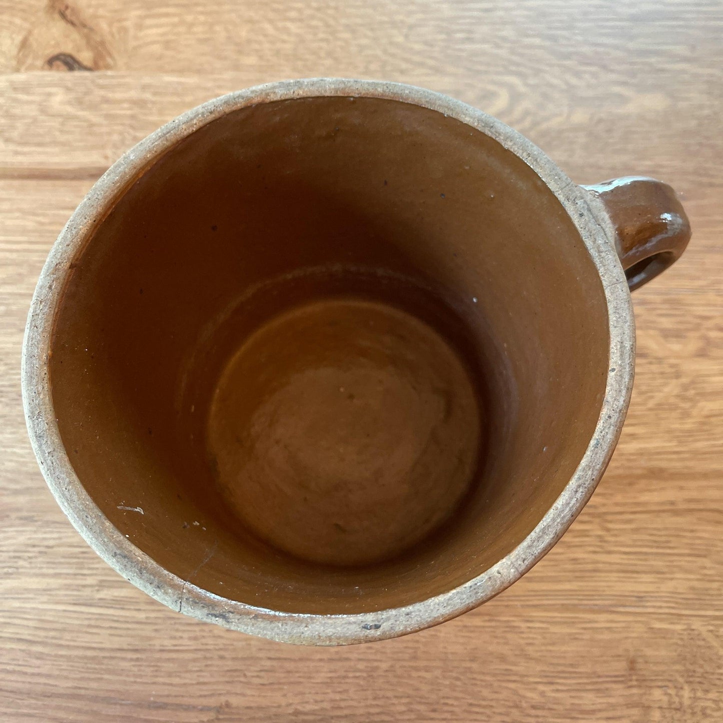 Bruine aardewerk kan - Bamestra Curiosa