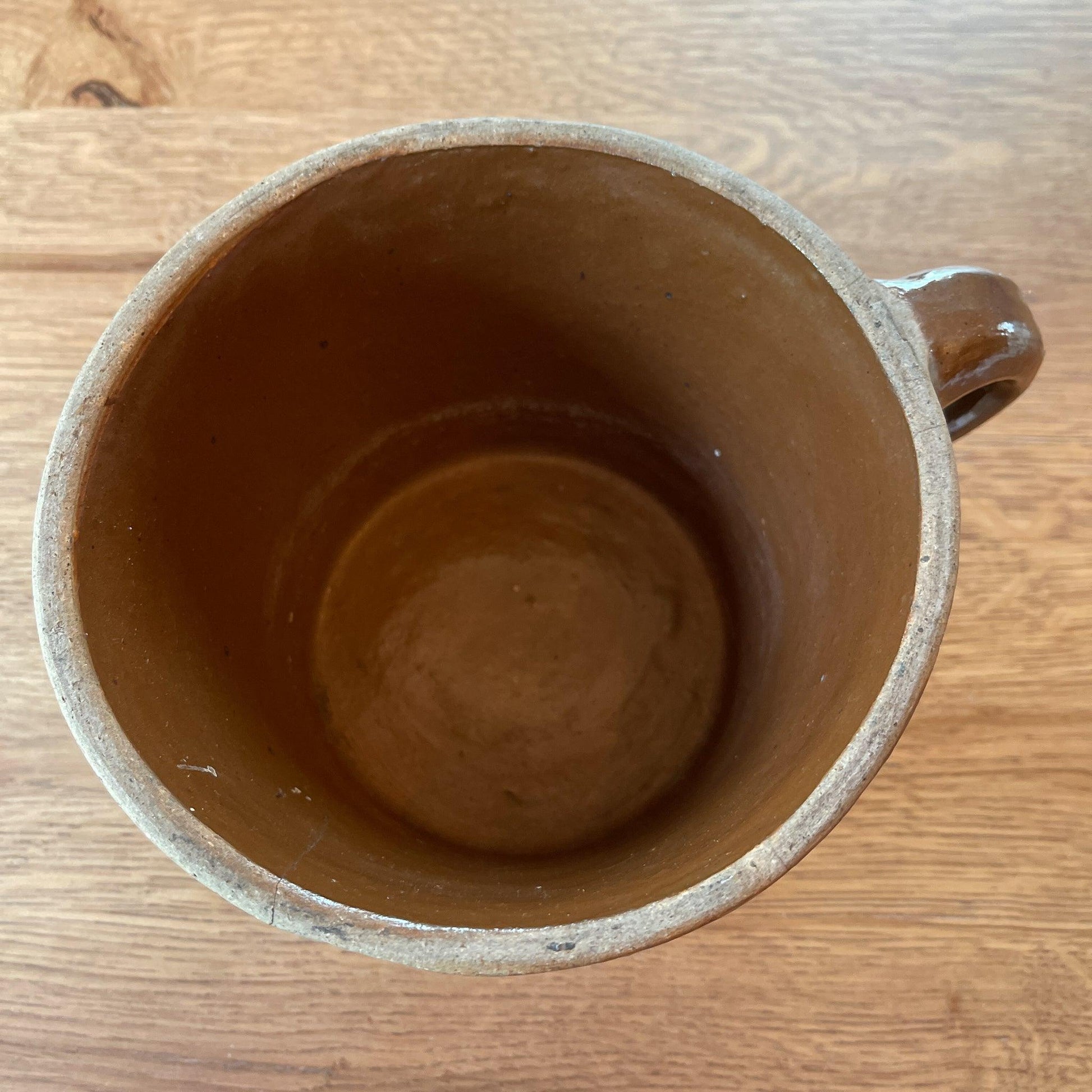 Bruine aardewerk kan - Bamestra Curiosa