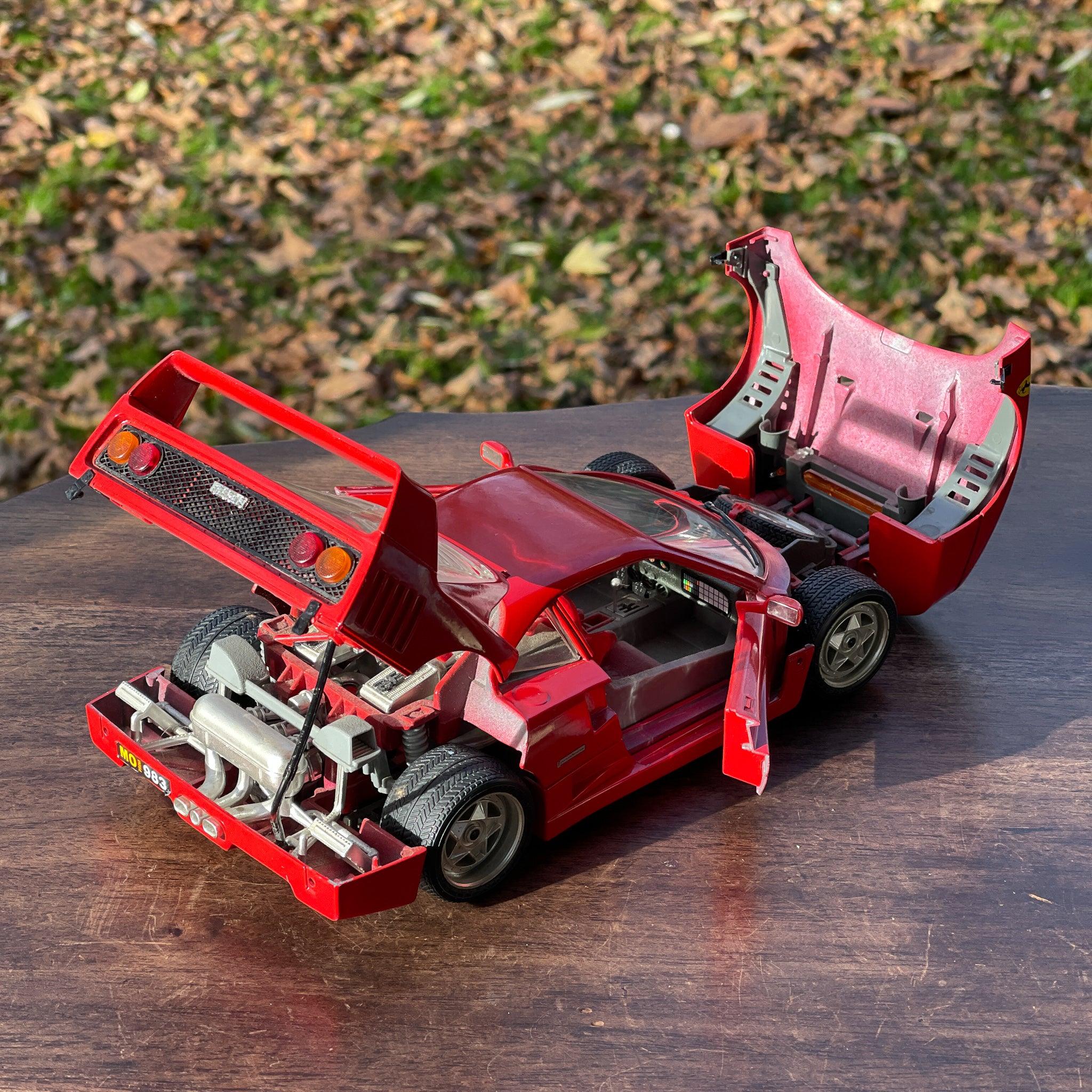 Burago Ferrari F40 schaal 1:18 (1987) - The Collectionist