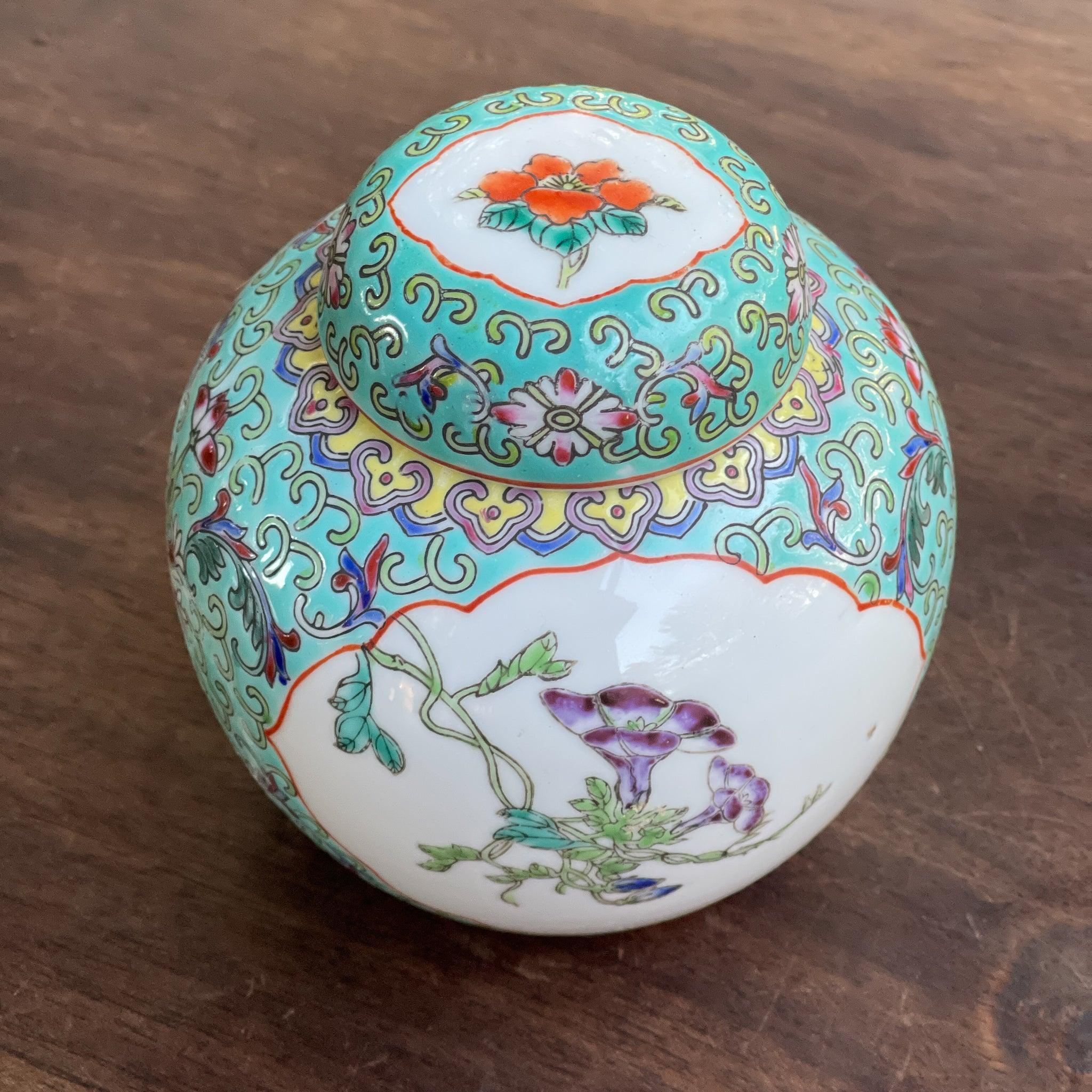 Chinese Gemberpot - The Collectionist