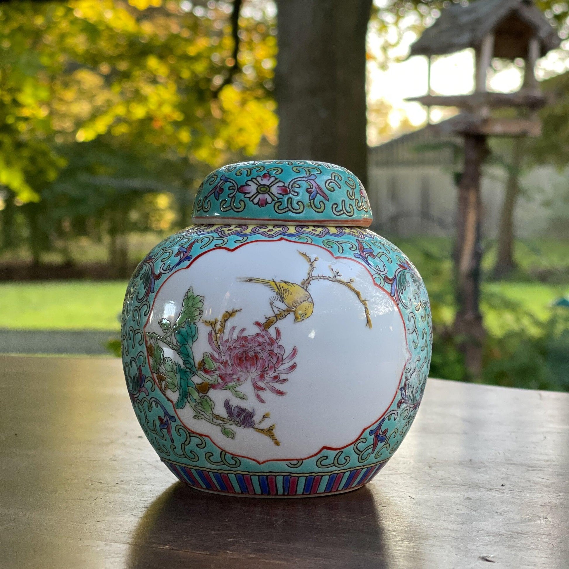 Chinese Gemberpot - Bamestra Curiosa