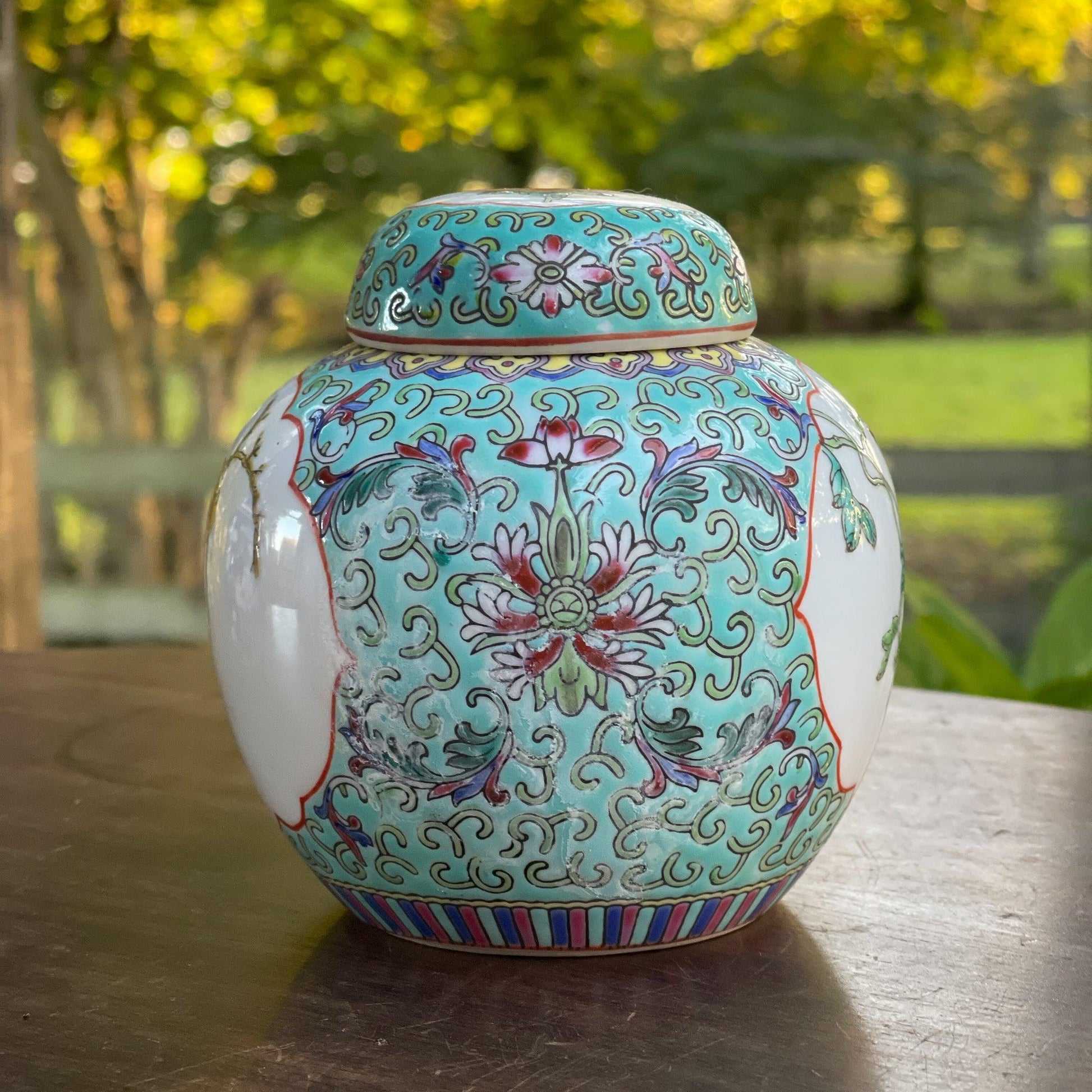 Chinese Gemberpot - Bamestra Curiosa