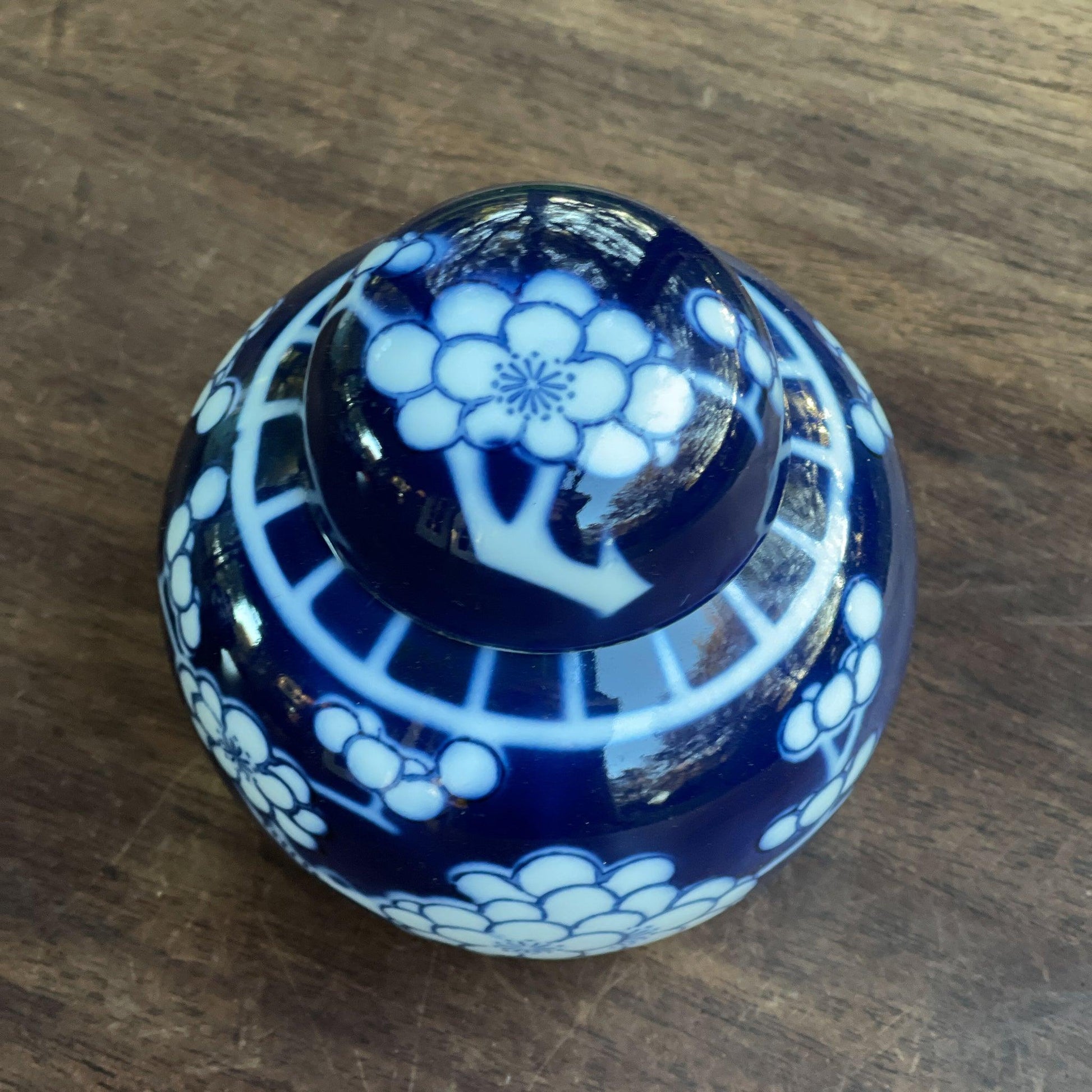 Chinese Gemberpot - Bamestra Curiosa