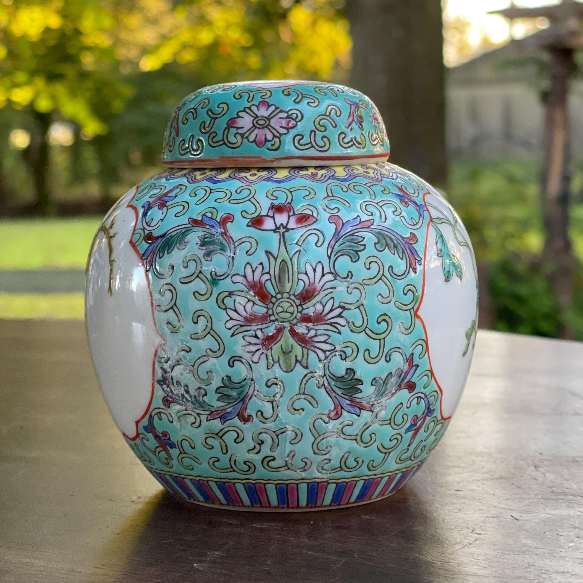 Chinese Gemberpot - Bamestra Curiosa