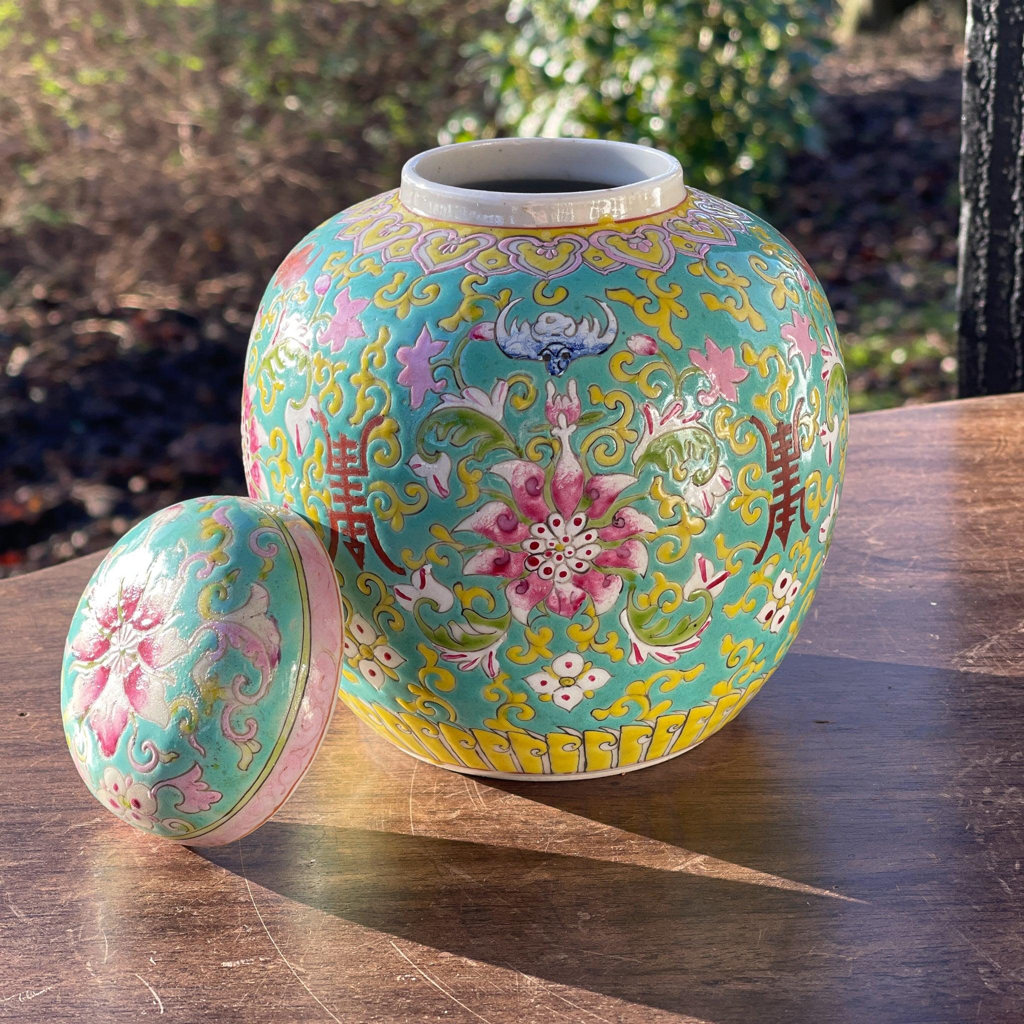 Chinese gemberpot - Bamestra Curiosa