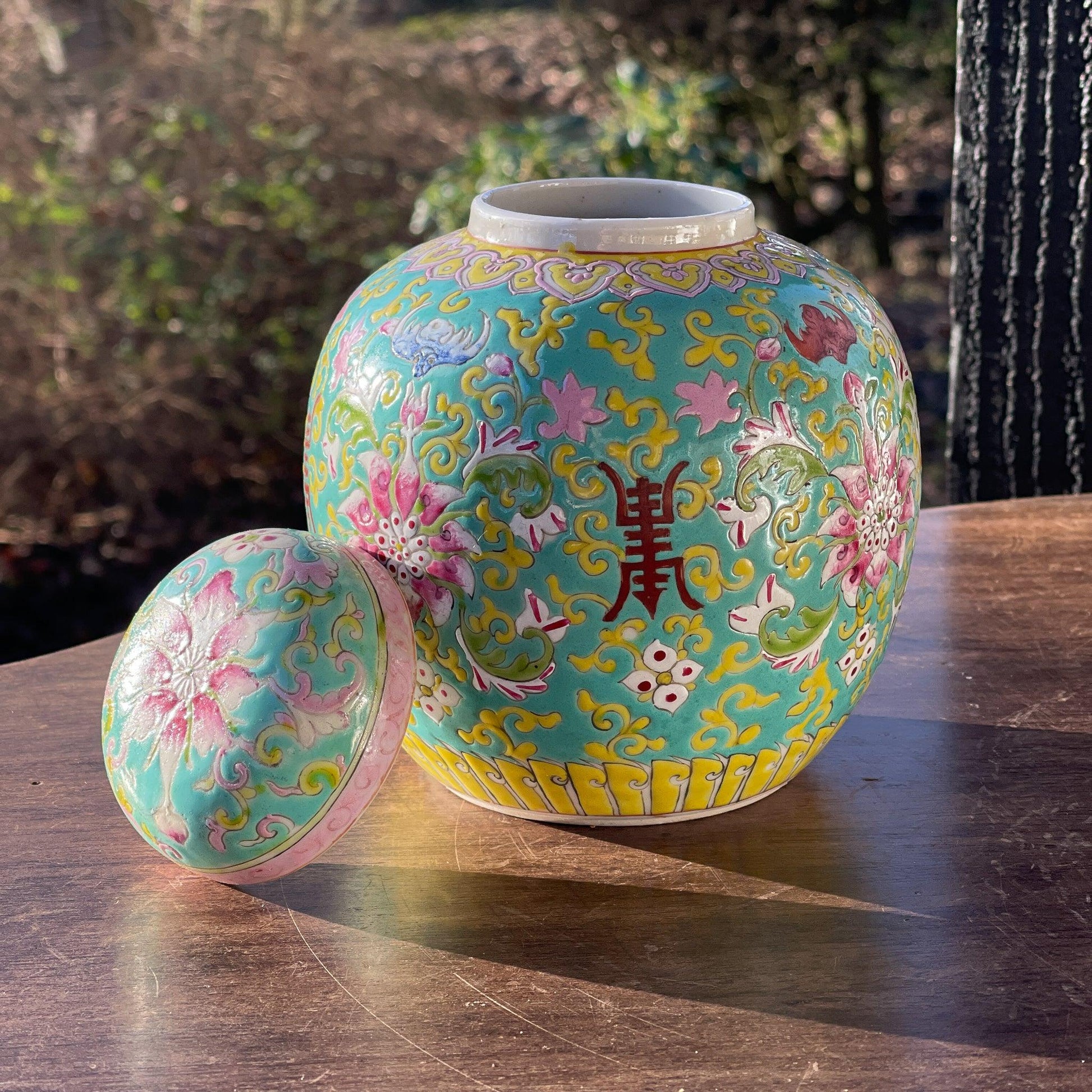 Chinese gemberpot - Bamestra Curiosa