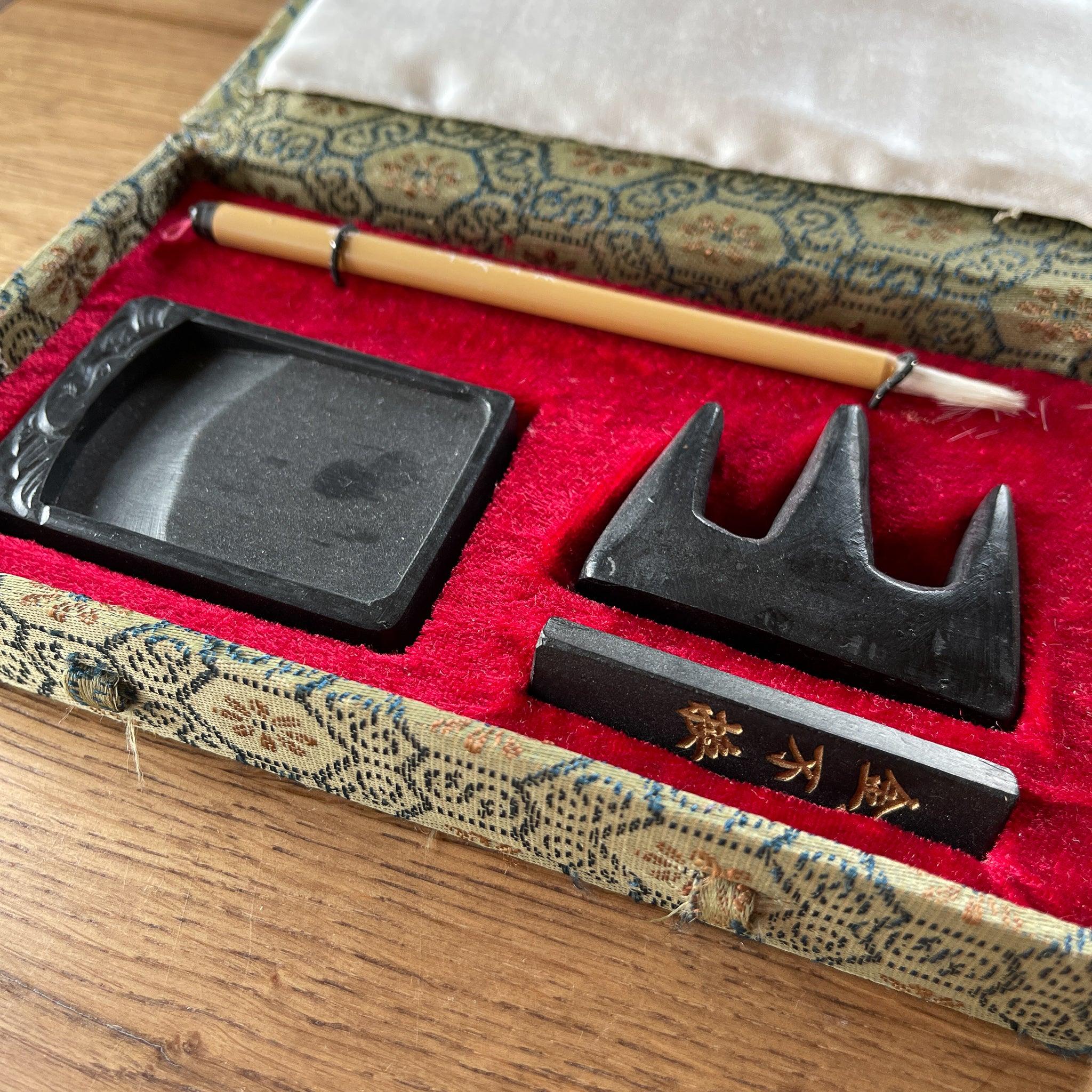 Chinese inktset - The Collectionist