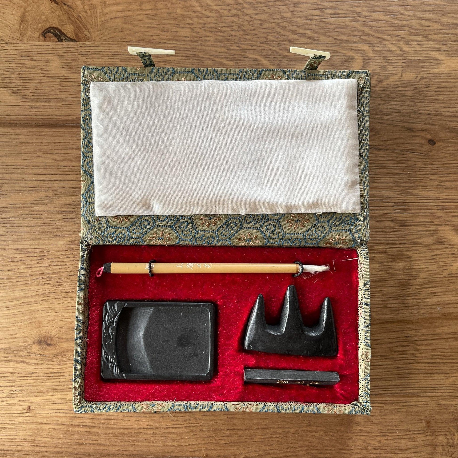 Chinese inktset - Bamestra Curiosa