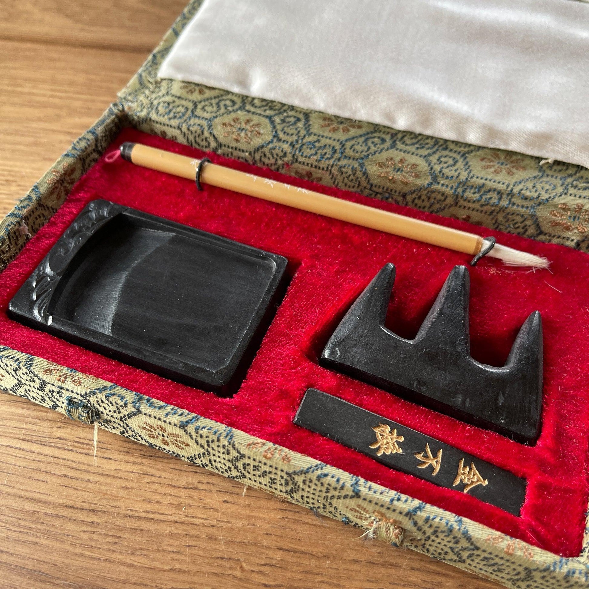 Chinese inktset - Bamestra Curiosa