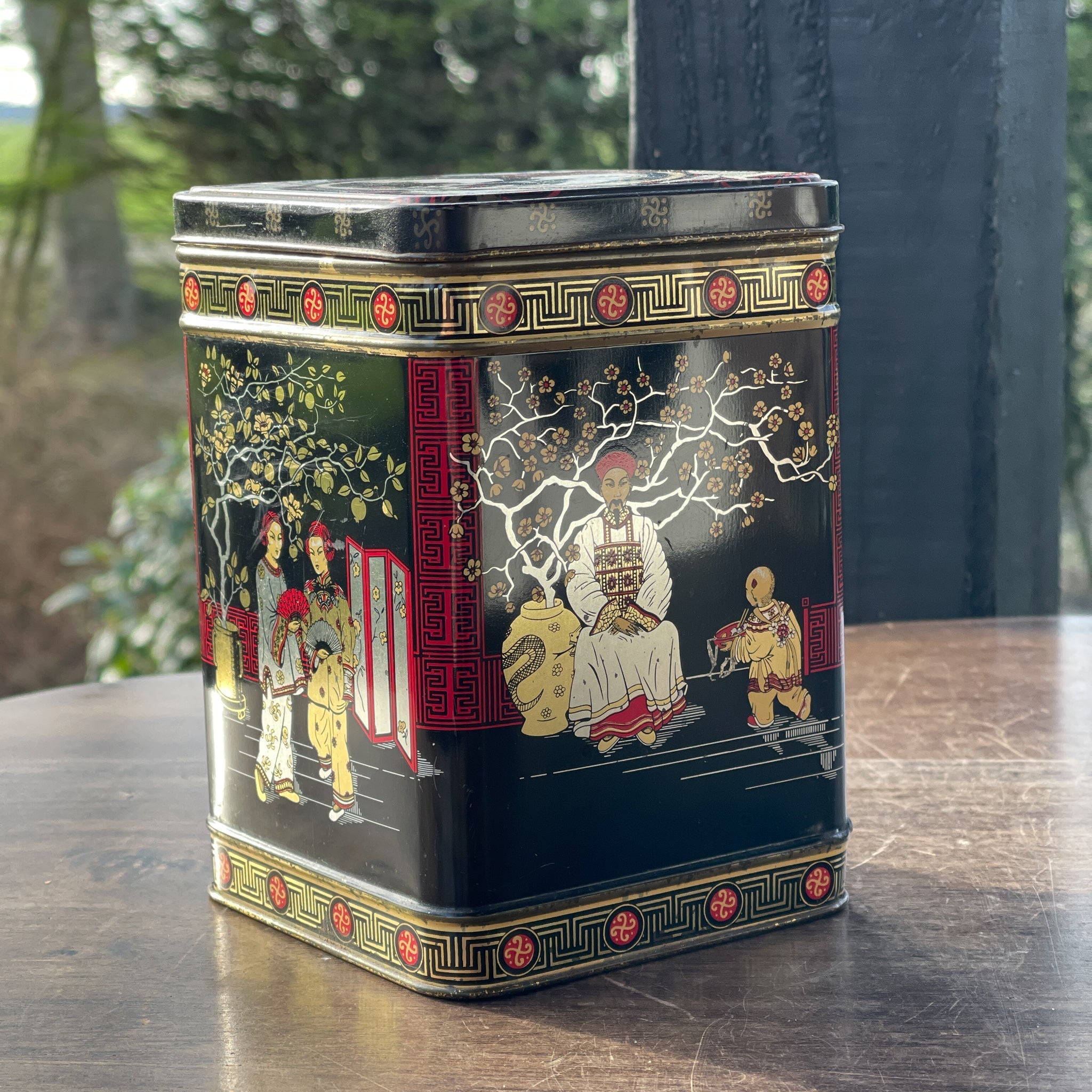 Chinese Thee Blik - The Collectionist