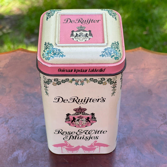 De Ruijter's Rose & Witte Muisjes - Bamestra Curiosa