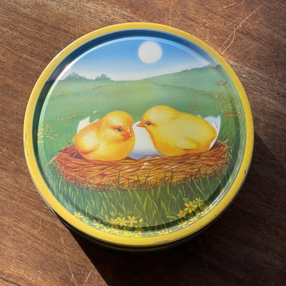 Deens Koekblik Met Kuikentjes - The Collectionist
