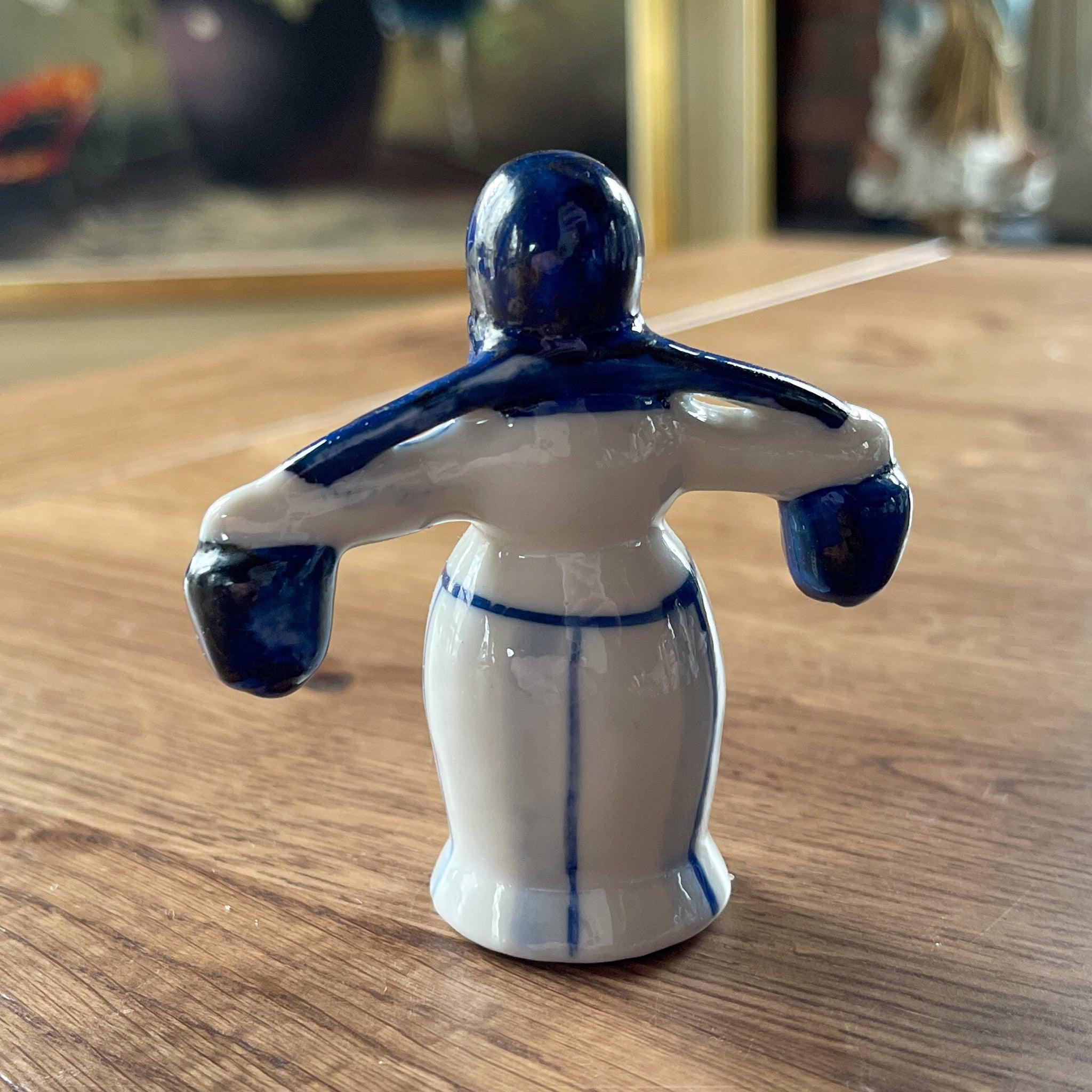 Delfts Blauw beeldje - The Collectionist