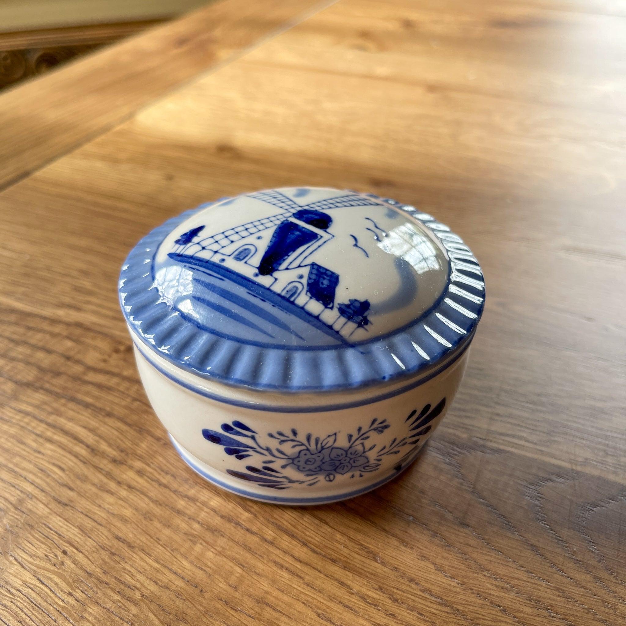 Delfts blauw potje met deksel - The Collectionist