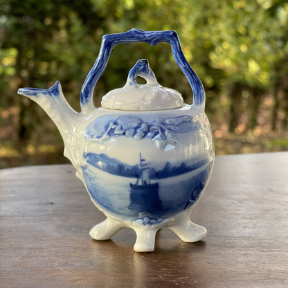 Delfts Blauw Theepotje Zeilbootje - The Collectionist