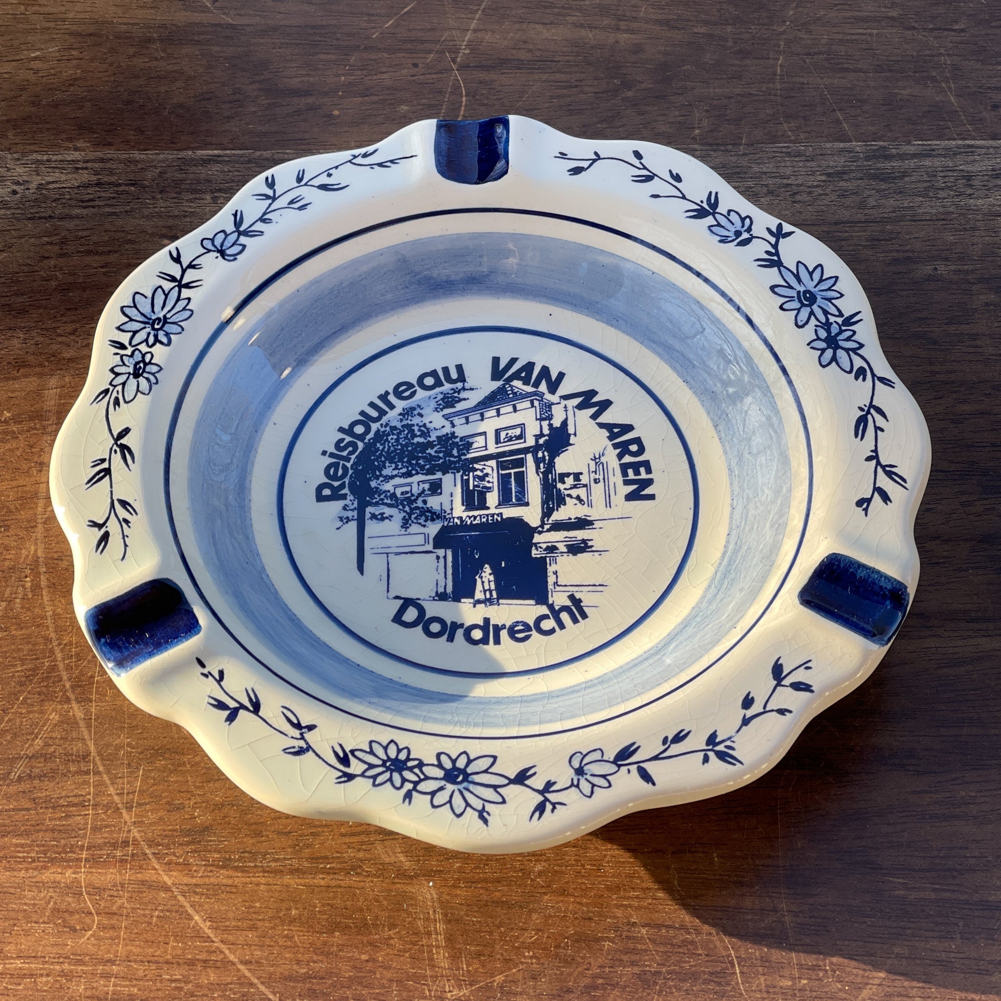 Delfts Blauwe Asbak Reisbureau Van Maren Dordrecht - The Collectionist