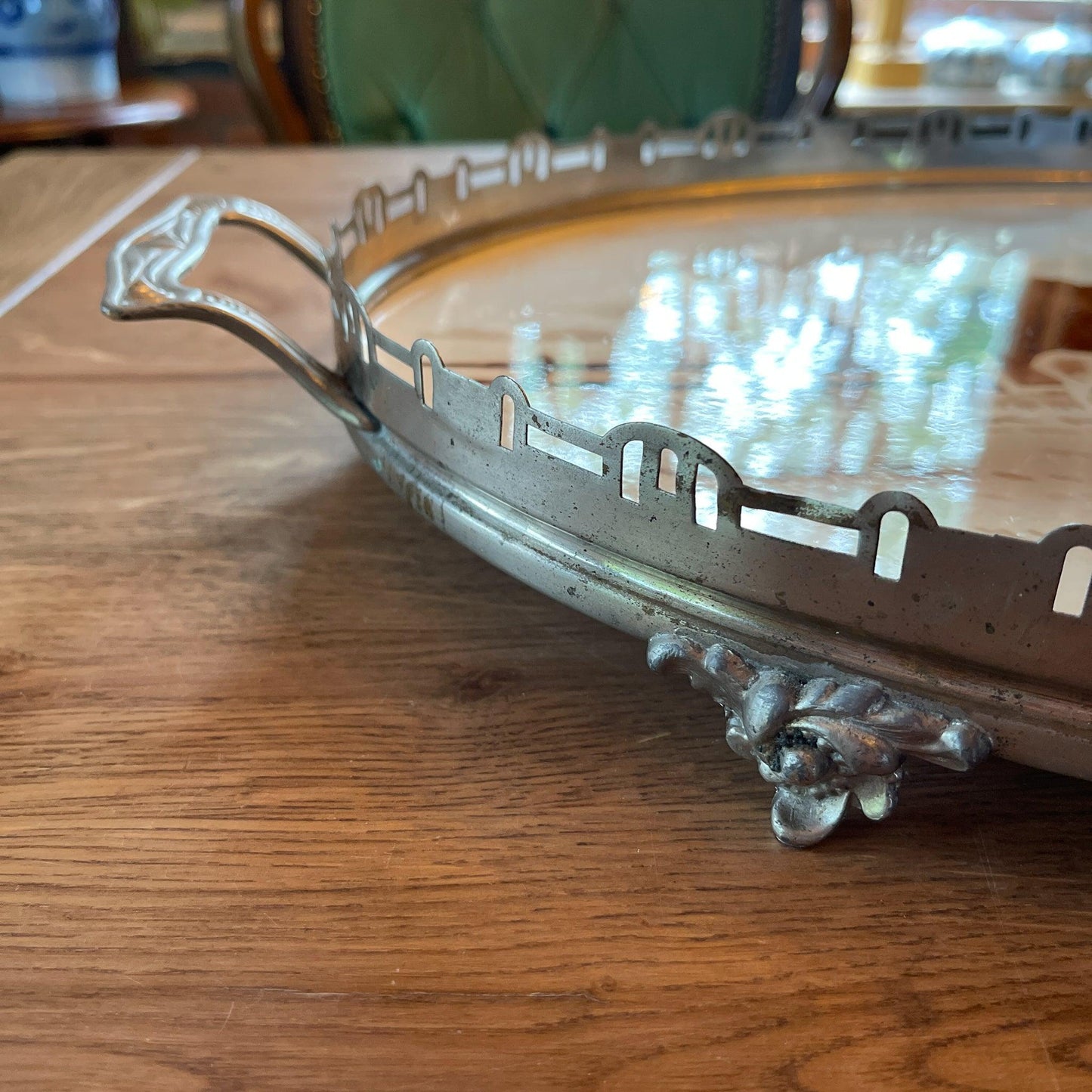 Dienblad van porselein met metaal - Bamestra Curiosa