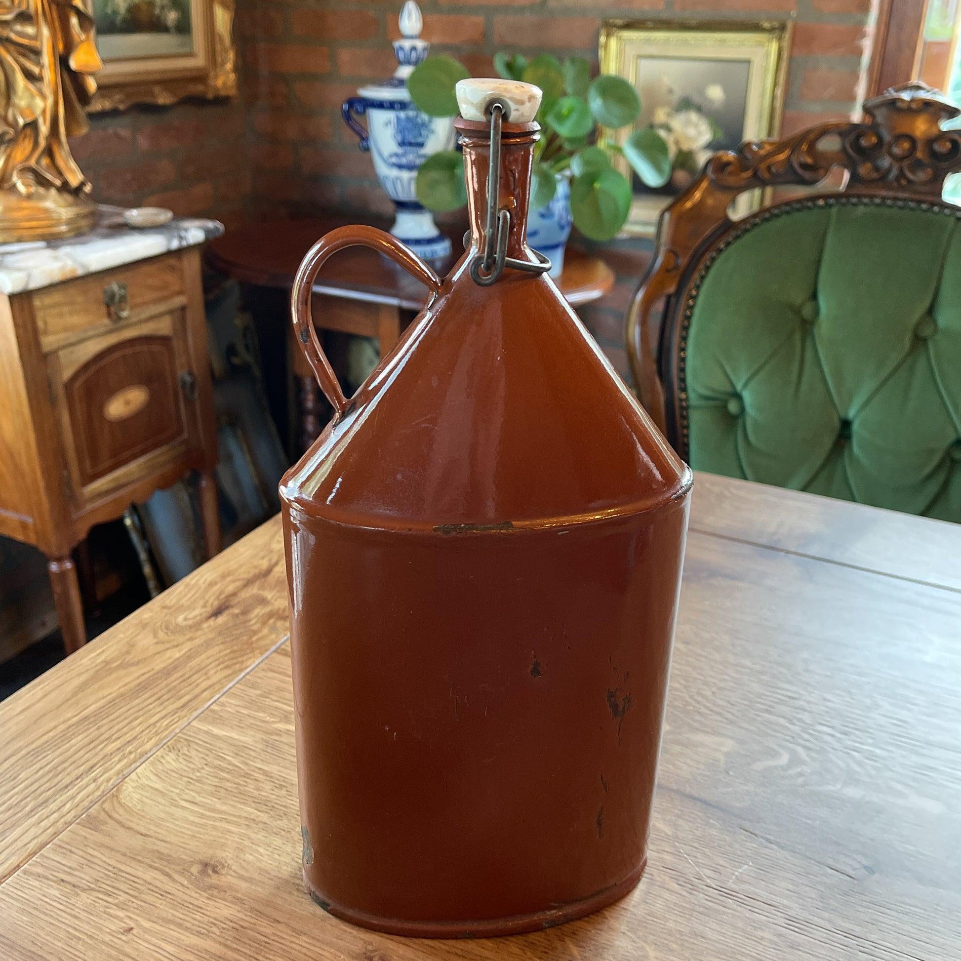 Donkerbruine emaille veldfles - Bamestra Curiosa