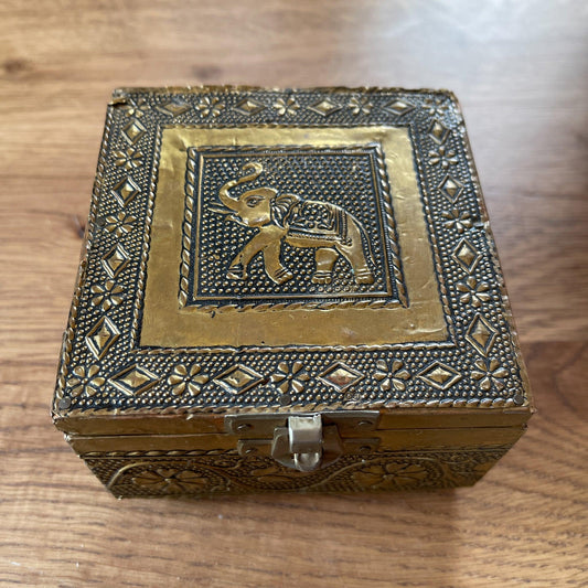 Doosje Olifant - Bamestra Curiosa