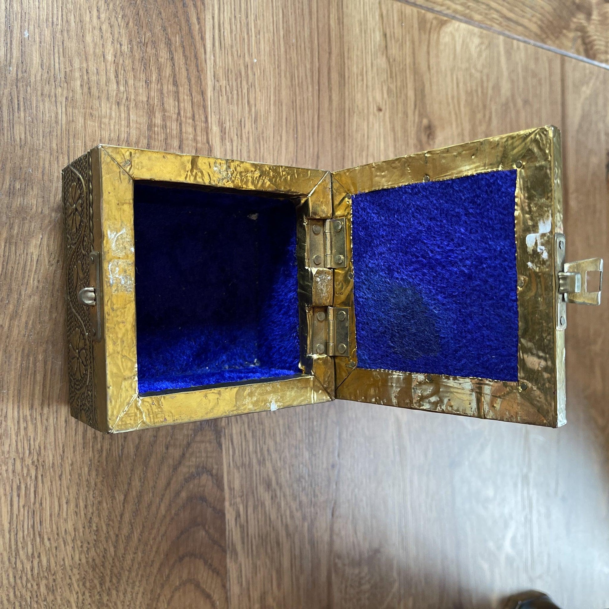 Doosje Olifant - Bamestra Curiosa