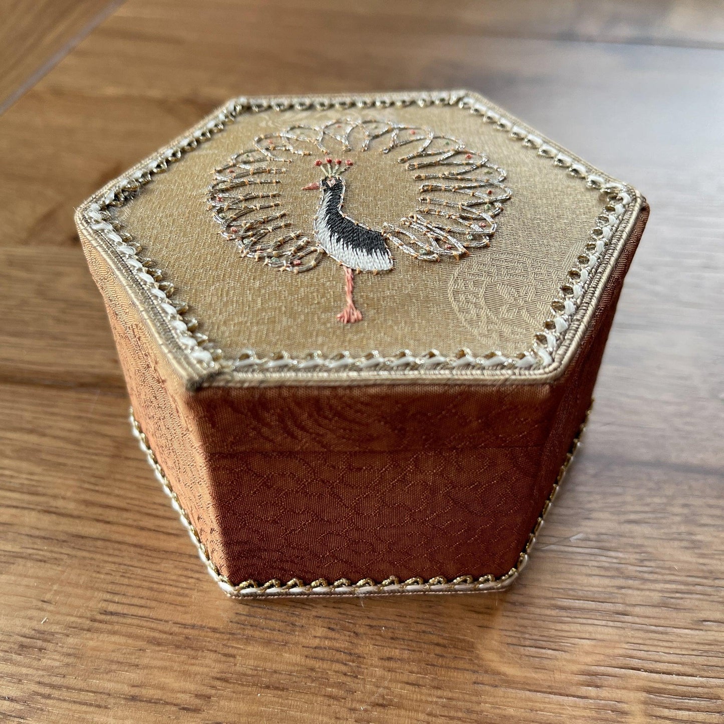 Doosje Pauw - Bamestra Curiosa