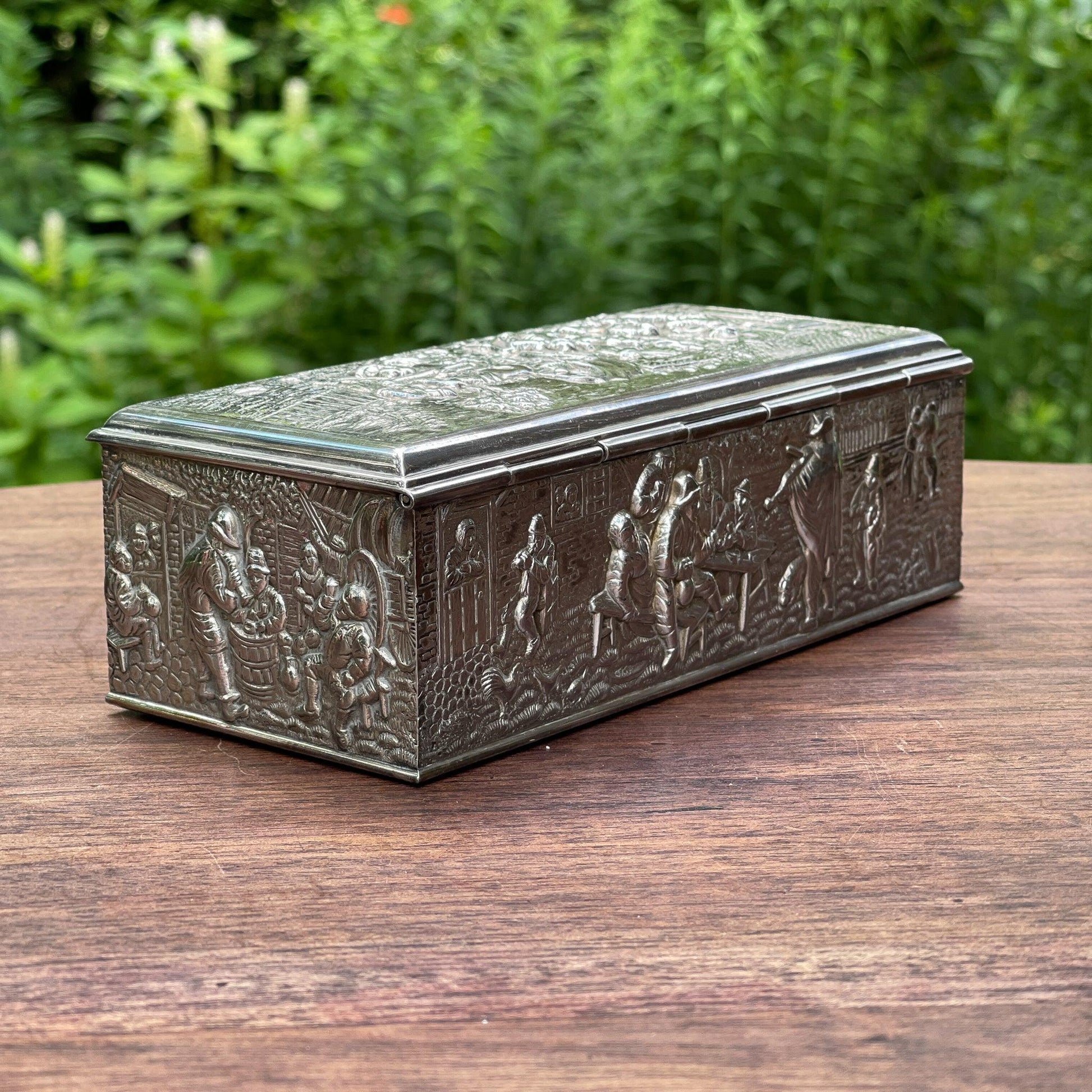 Douwe Egberts verzilverde lepeldoos van Herman Hooykaas - Bamestra Curiosa