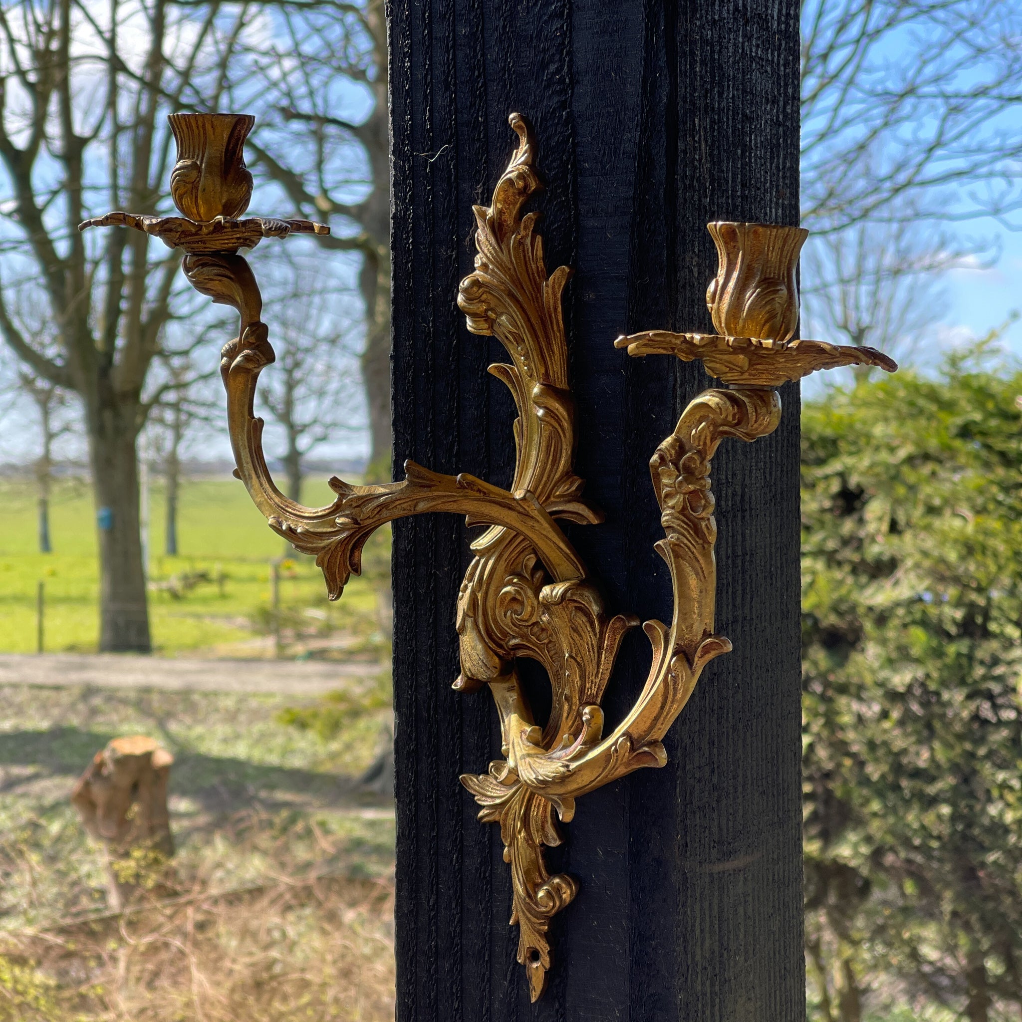 Dubbele Koperen Franse Wandkandelaar - The Collectionist