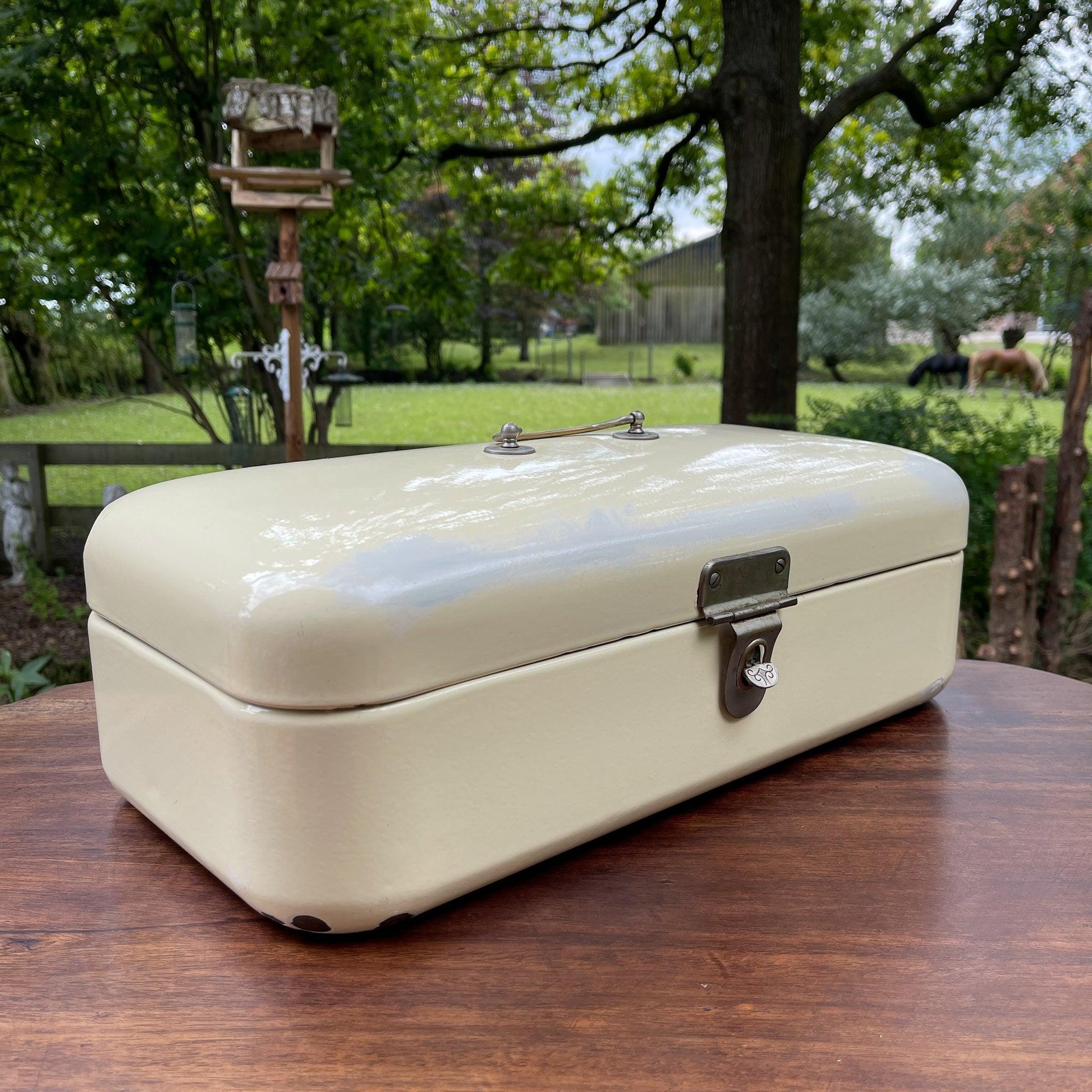 Emaille broodtrommel - Bamestra Curiosa