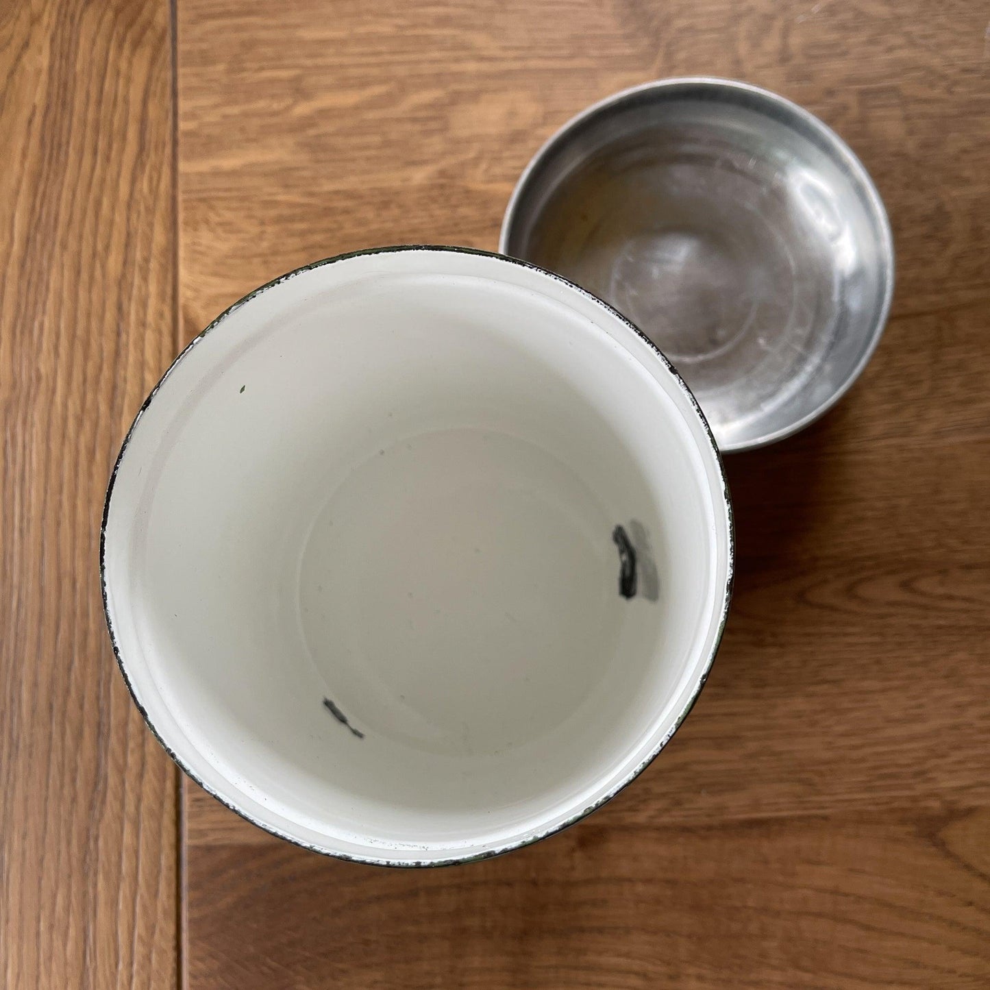 Emaille koffiebus - Bamestra Curiosa