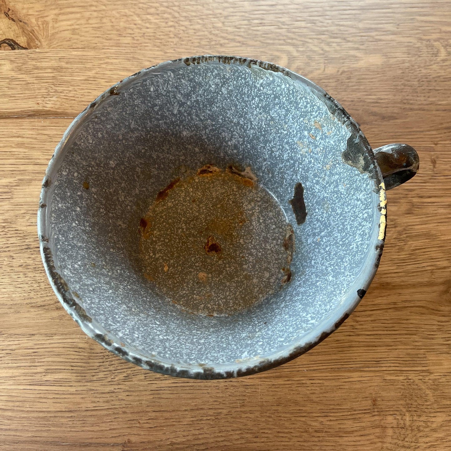 Emaille kom met handvat grijs - Bamestra Curiosa