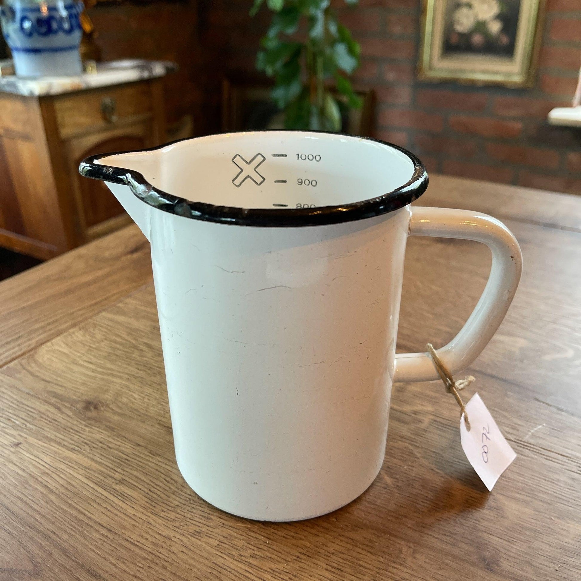 Emaille maatbeker 1L - Bamestra Curiosa