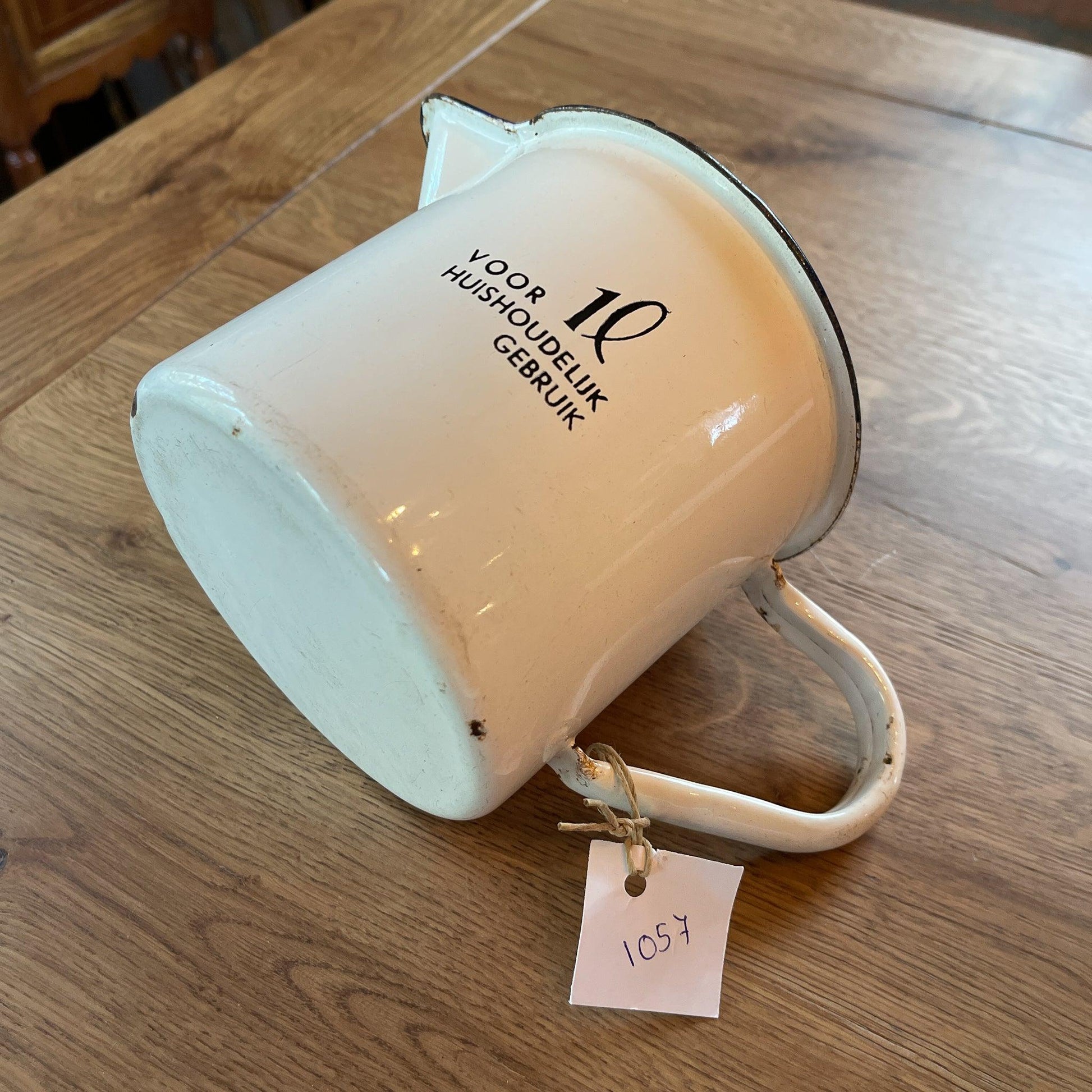 Emaille maatbeker 1L - Bamestra Curiosa