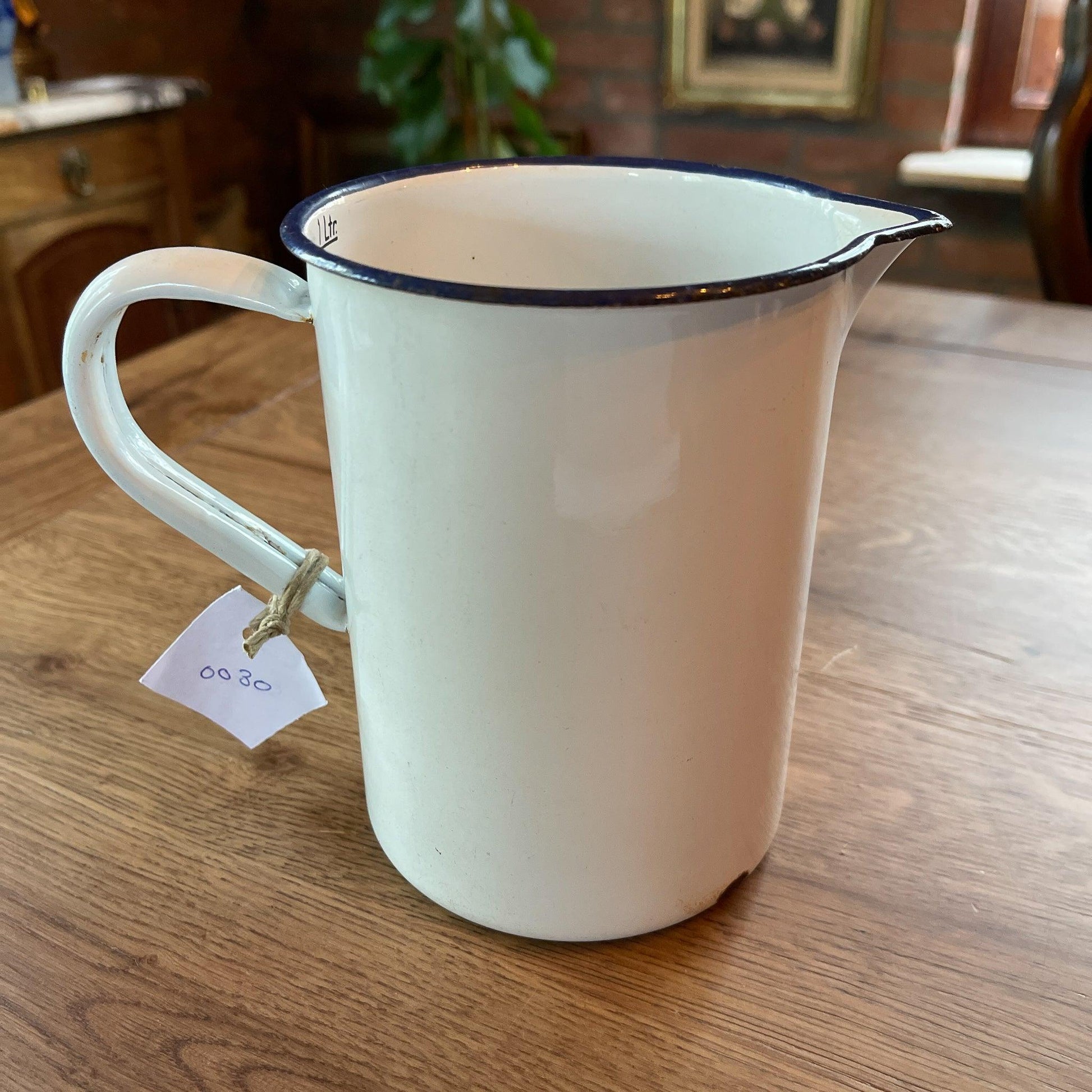 Emaille maatbeker 1L - Bamestra Curiosa